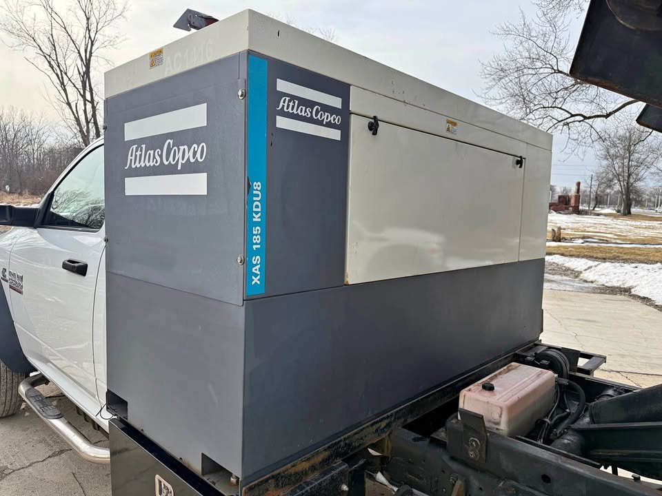 2017 atlas copo 185 air compressor