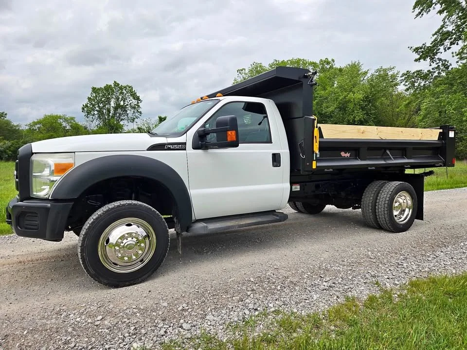 2012 Ford f550 super duty regular cab & chassis XL Cab & Chassis 2D