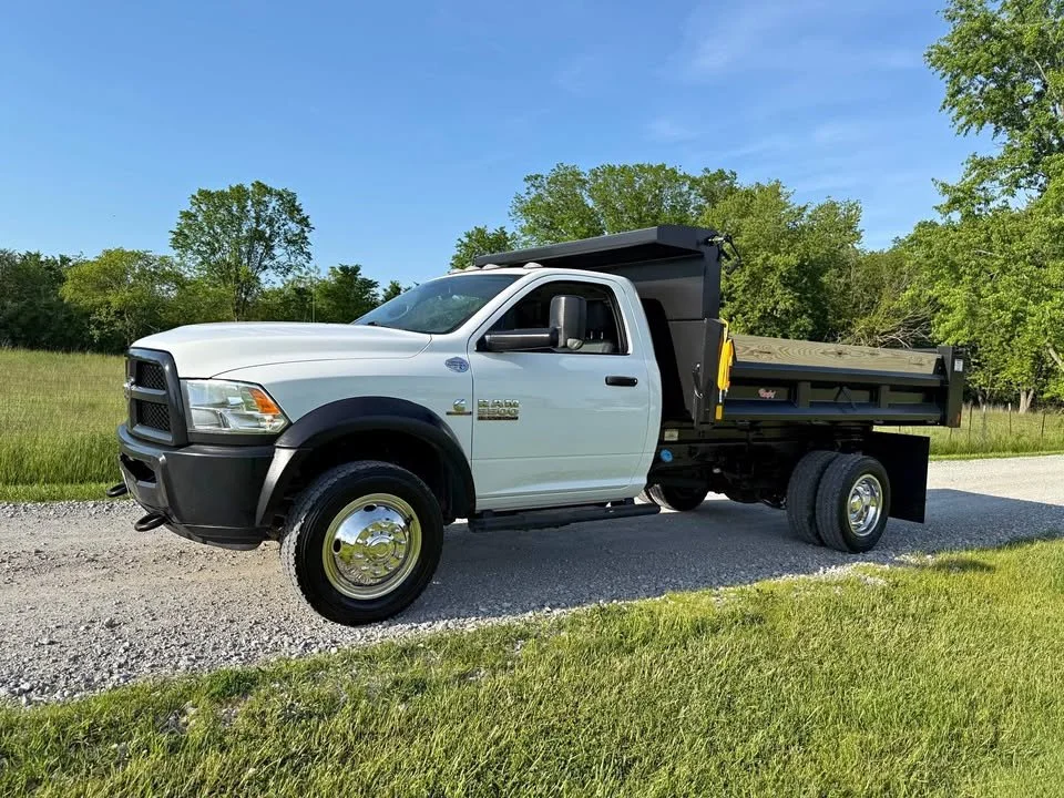 2018 Ram 5500 regular cab & chassis Tradesman Cab & Chassis 2D