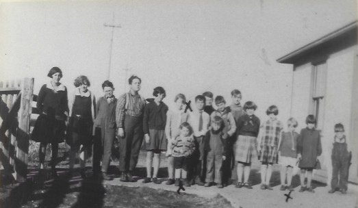 Class of 1929/30 Grades 1-8
Teacher: Beth Carscallen