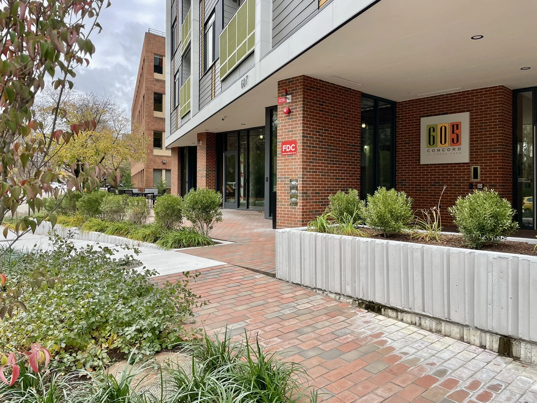 Resilient streetscape