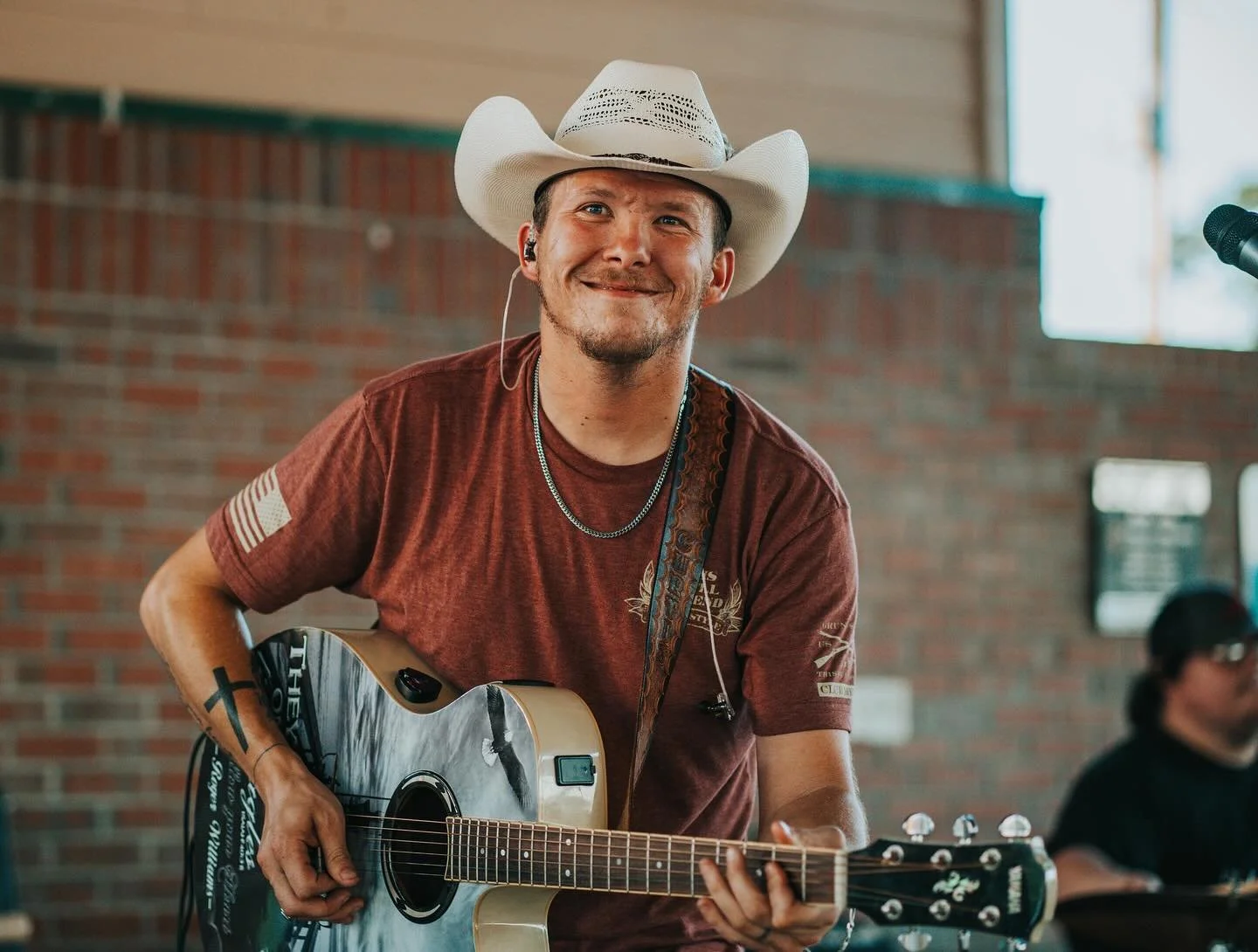 Always a good time getting to shoot @curtiswilliams0123 and the guys! Reposting some of my favorites from the last show I got to shoot! 
.
.
.
.
.
#alabamaphotographer #sonyphotography #sonyalpha #christianartist #musicartist #thecurtiswilliamsband #