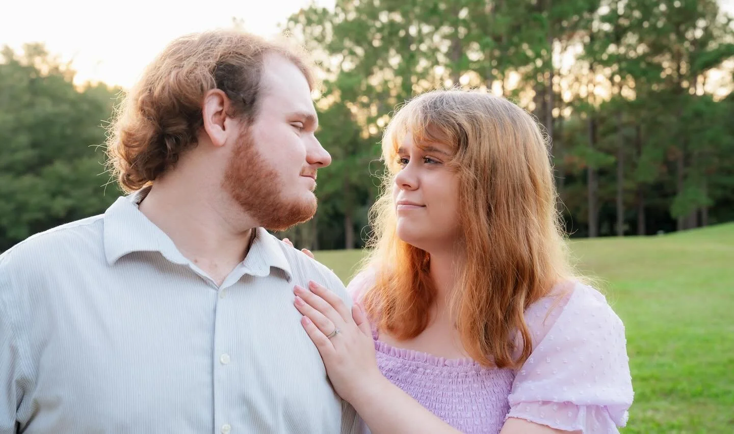 Nikki and Richard | November 2024 
.
.
.
.
.
Camera Settings 
Camera: Sony A7 IV 
Lens: Sony 24-70mm F2.8 GM
ISO: 800
F-Stop: 5.6
Focal Length: 49mm
SS: 1/40s 

 #alabamaphotographer #engagementphotos #photography #sonyphotography #sonya7iv #botanica