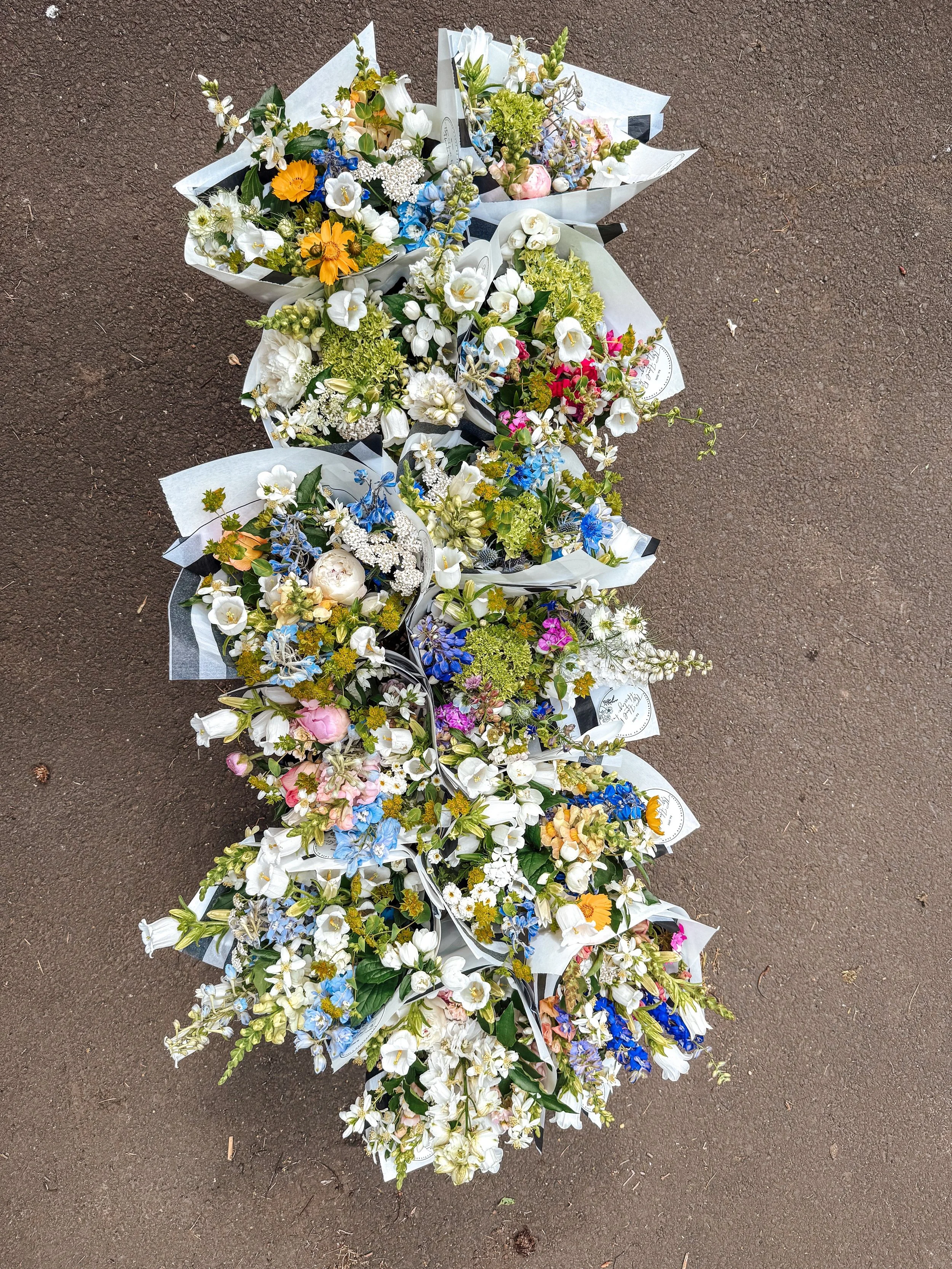 Don&rsquo;t show up to graduation empty-handed. 🎓💐

The flower stand is fully stocked with fresh, locally grown bouquets and ready for all of today&rsquo;s celebrations. From proud parents and grandparents to friends and neighbors, flowers are a ti