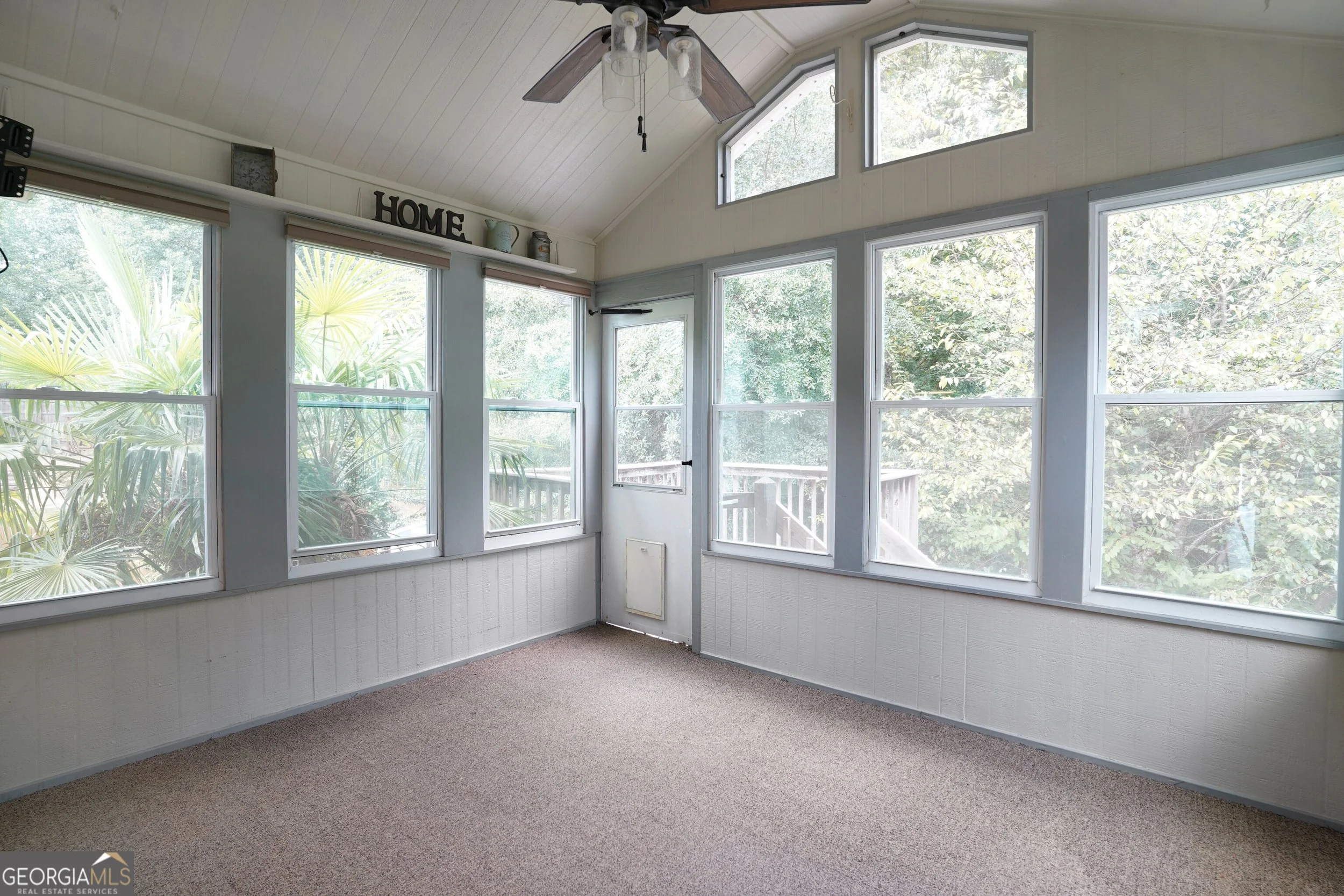 HD_1789579283601_SUN_ROOM.jpg