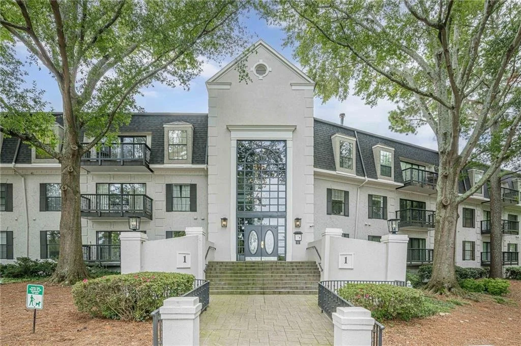 1118 Pine Heights Drive Atlanta, Georgia 30324