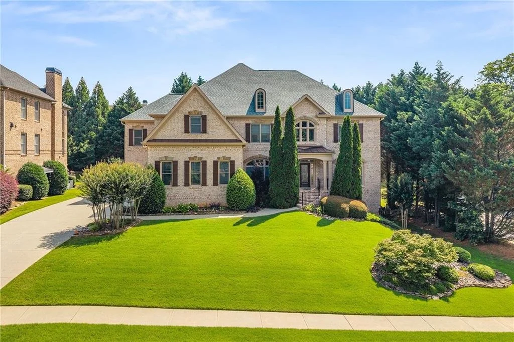 2122 Hunters Green Drive Lawrenceville, Georgia 30043