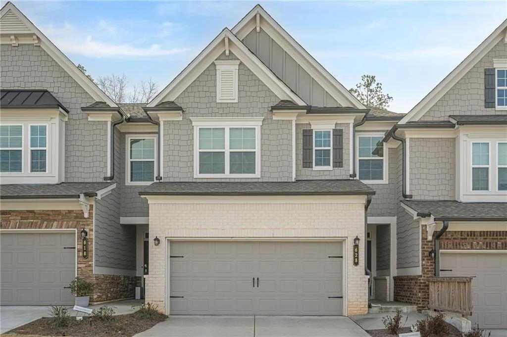 628 Isom Walk Suwanee, Georgia 30024