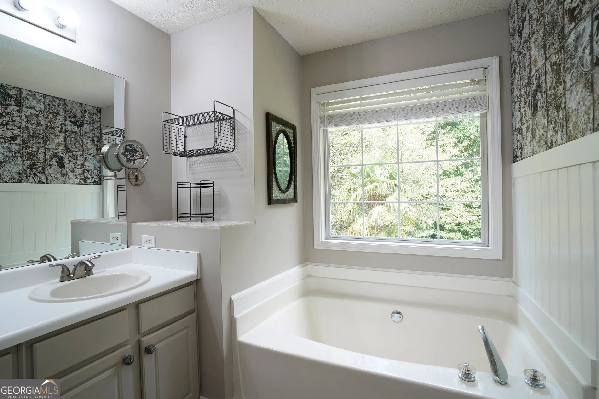 HD_1789579265227_MASTER_BATH_ROOM1.jpg