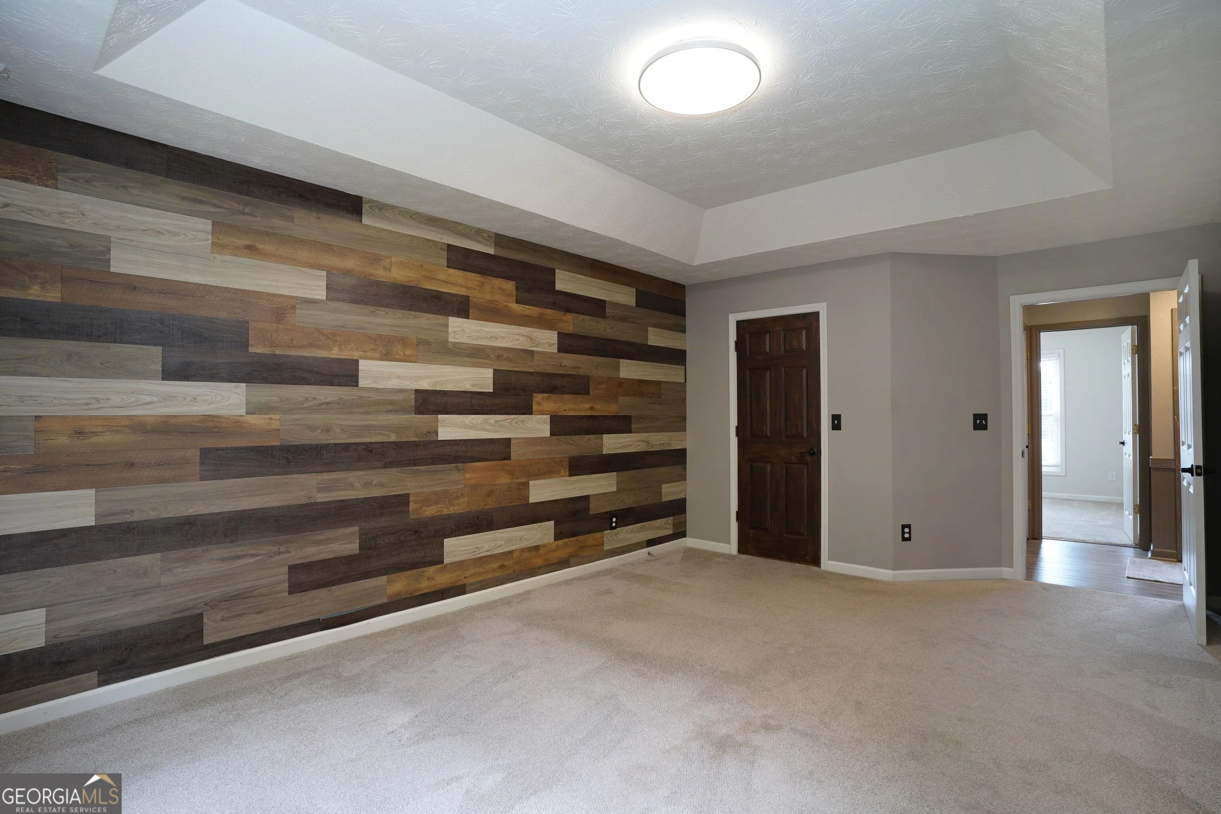 HD_1789579276582_MASTER_BED_ROOM1.jpg