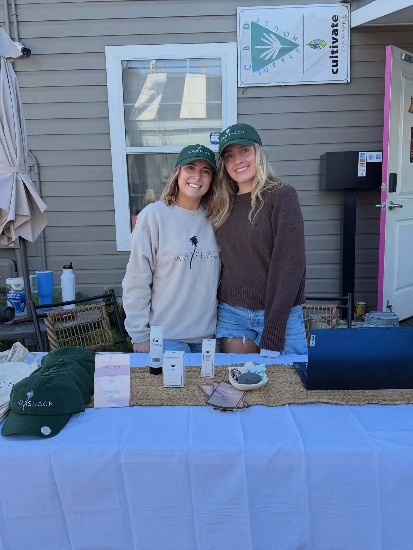 Last week at West King Market was one for the books 🐚

We had SO much fun giving out free nostril waxes. The reactions were priceless in the best way. Everyone was stopping by, cheering each other on, and laughing along with us. The energy was unrea