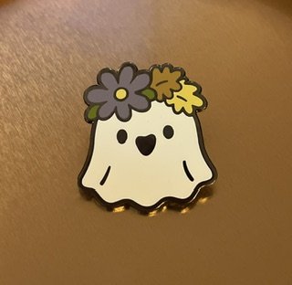 Autumn Ghost Pin ~ Glow in the Dark!