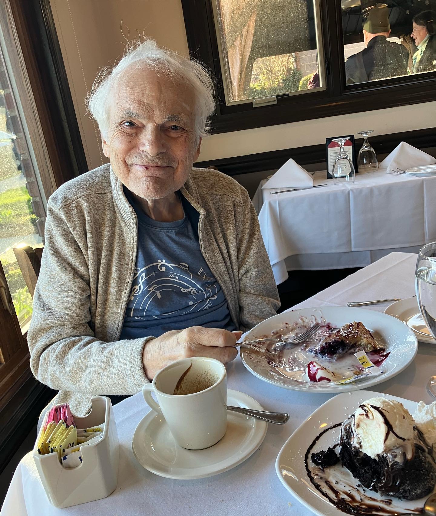 A heartwarming celebration of the great Gene Bertoncini&rsquo;s birthday after my recital at the Actors Fund Home. An Italian feast and many laughs were had! He&rsquo;s as youthful and in love with life and music as ever. @genebertoncini