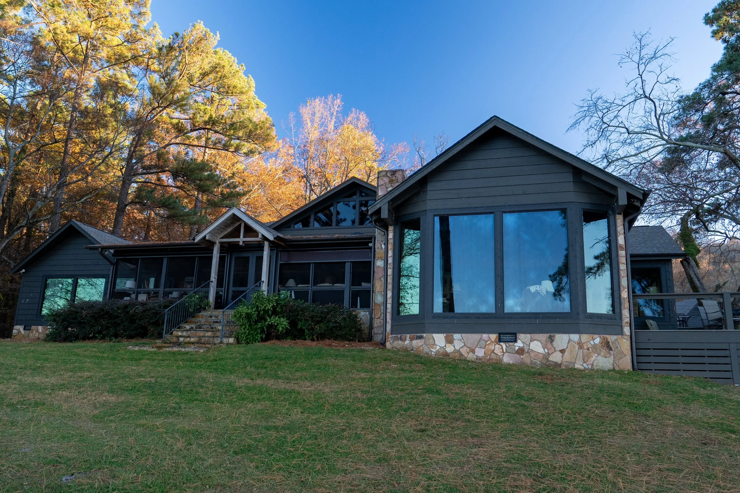 Lake house renovation on Guntersville Lake in Alabama