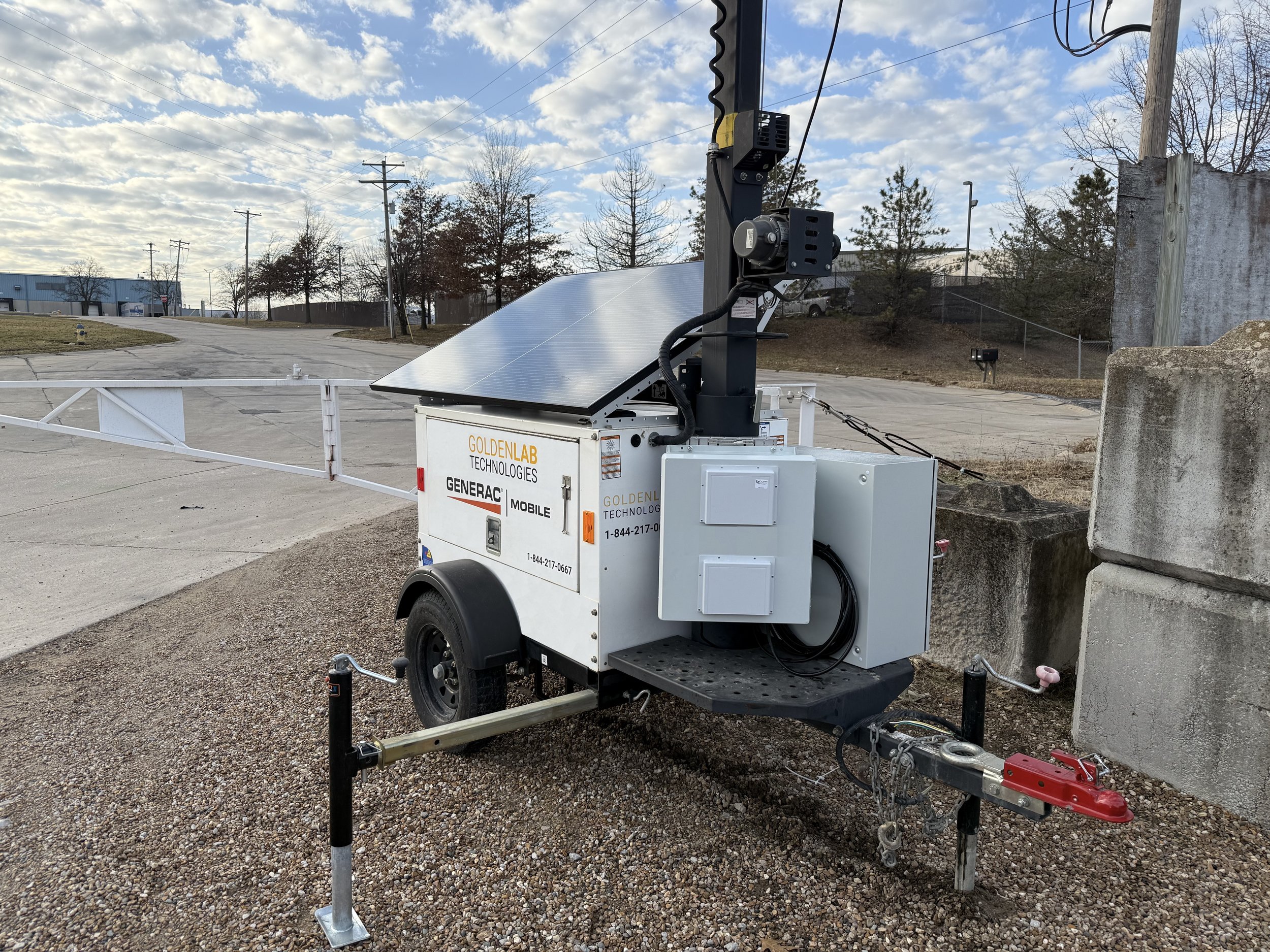 Holman Powers Wireless Asset Tracking with Golden Lab’s Smart Solar Trailers.