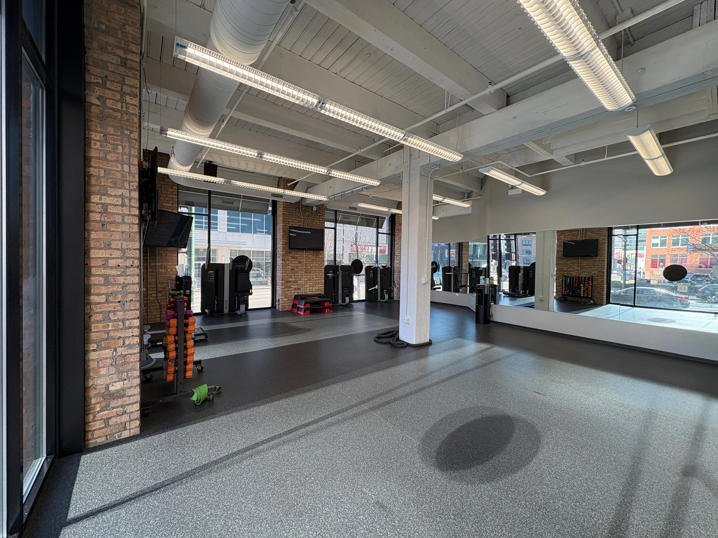 Pilates studio leblon fitness club river north chicago