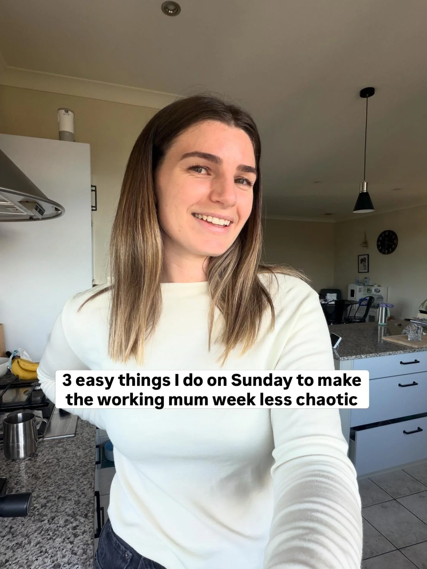 3 simple things I try do every Sunday to make the working mum week a little less chaotic. If you are a working mum you will know the juggle is reaaaaal. 

What are your tips to make the week easier? 

#nzmum #nzsleepconsultant #workingmum