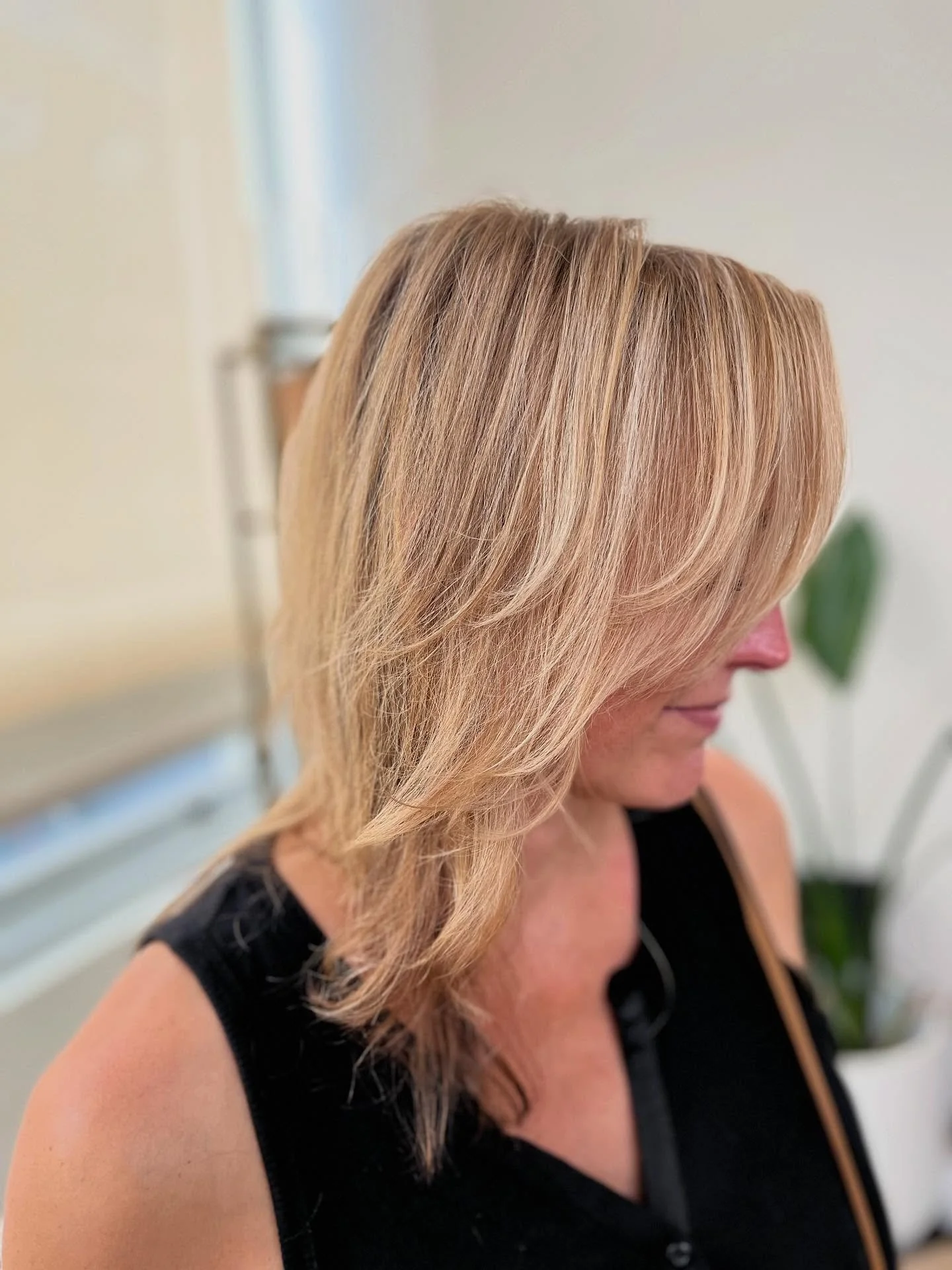 Golden blonde ☀️#seattlehair #queenanne #queenannehair #goldenblonde #bayb #trianglecirclesquarehair