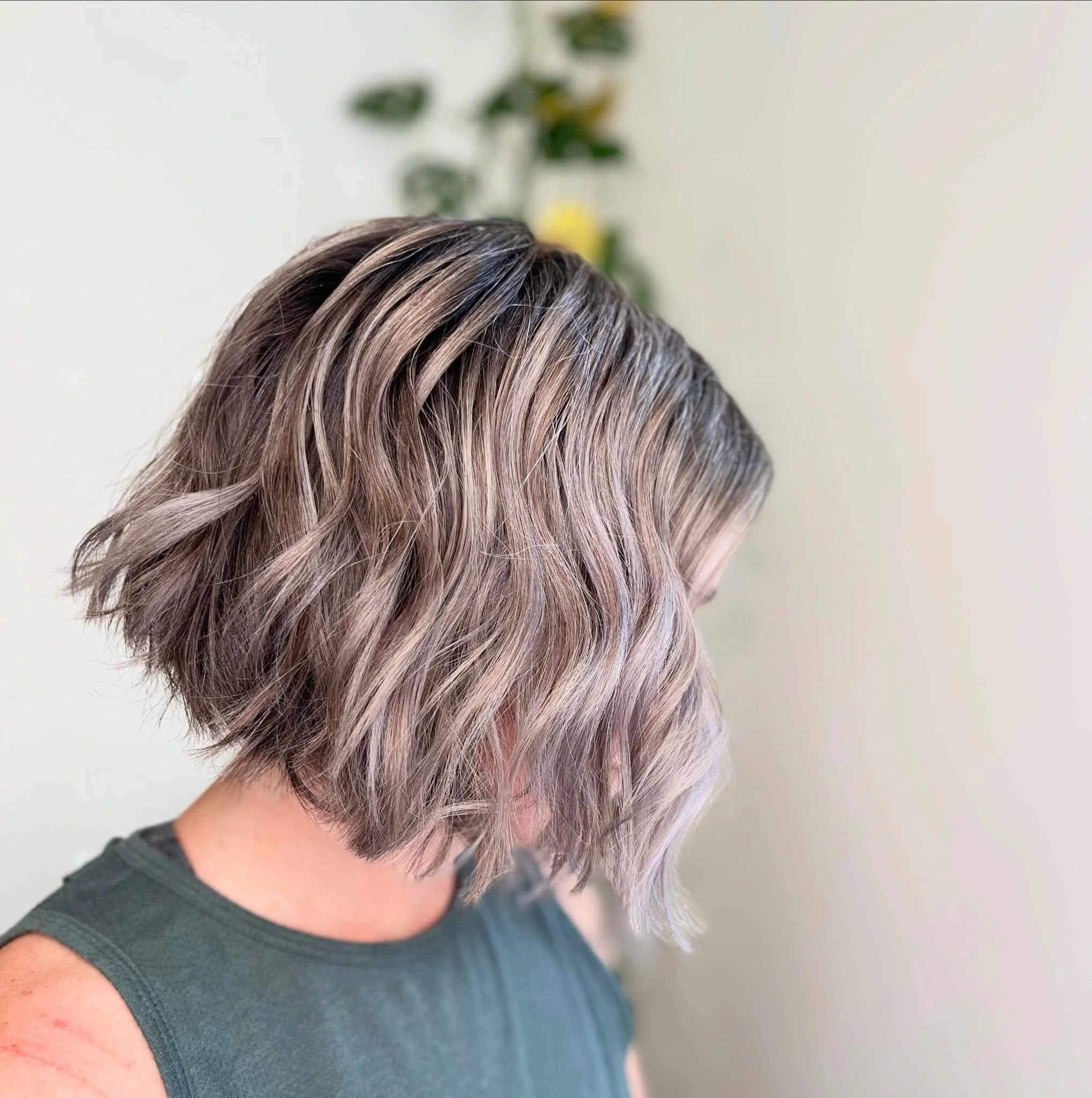 Leaning into the grey. #greyblending #greyhair #razorcut #seattle #hair