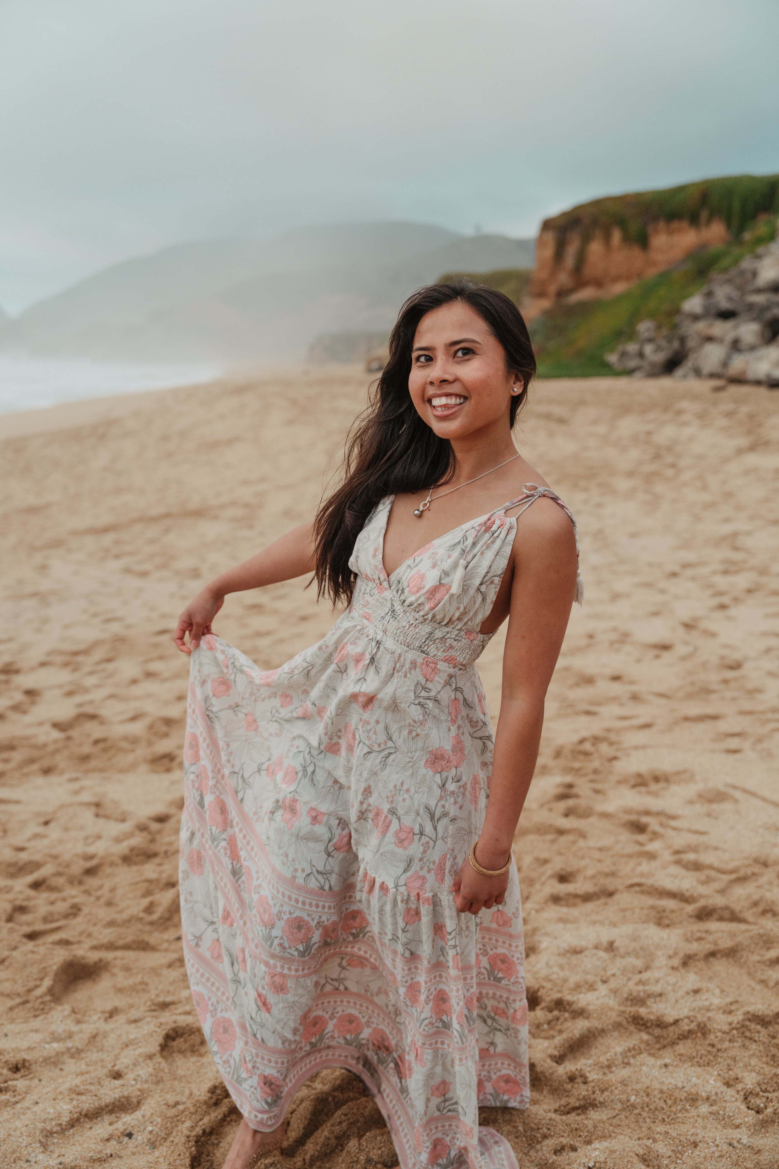 Meet Avril at the Beach, a certified health and wellness coach helping high achieving individuals in the Bay Area work through burnout with lifestyle and stress management coaching.