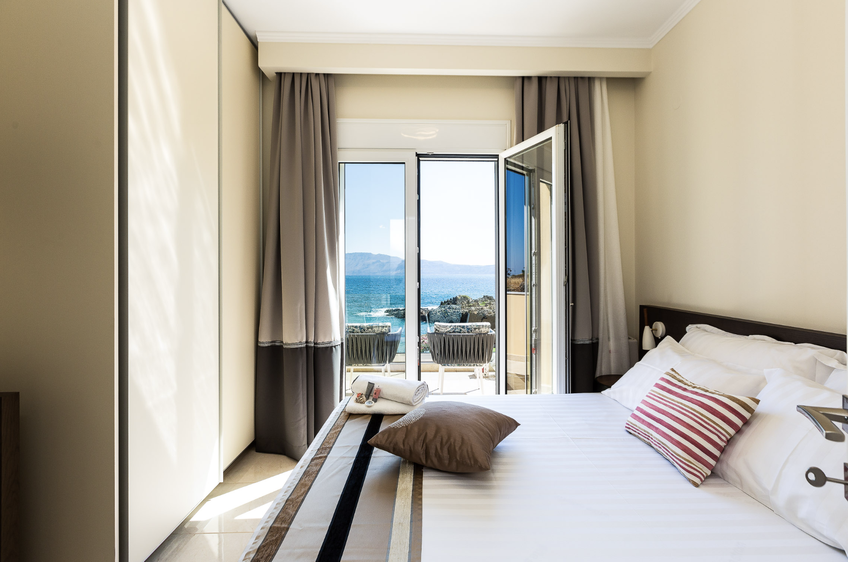 bedroom 2.png (Copy)