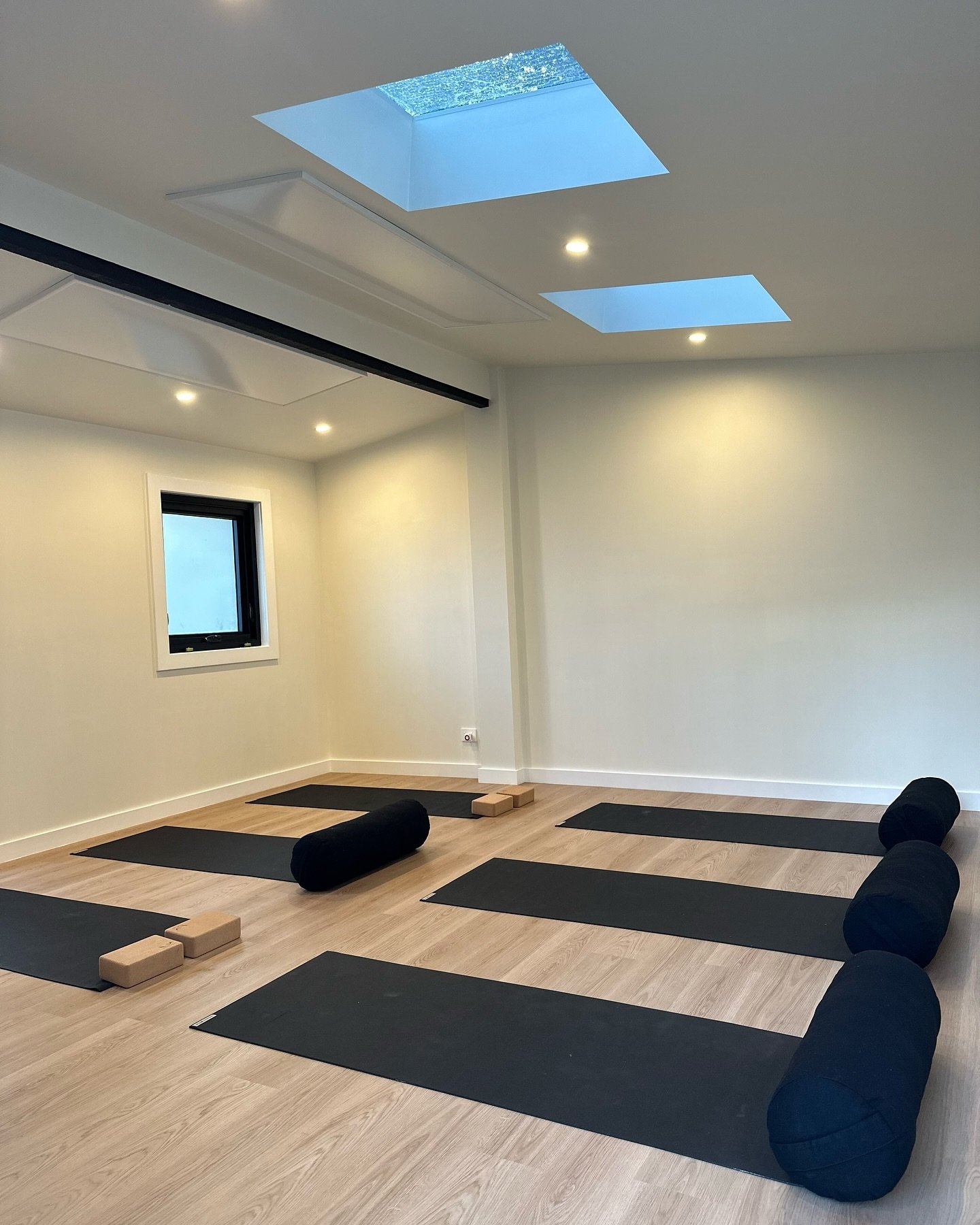 At Fern Tree Yoga we provide a warm space for all bodies and abilities to heal and practice heartfelt yoga. Join us just five minutes from Hornsby station for small tailored classes of a maximum 6 - 8 participants. #hotyoga #yinyoga #vinyasa #heatedy