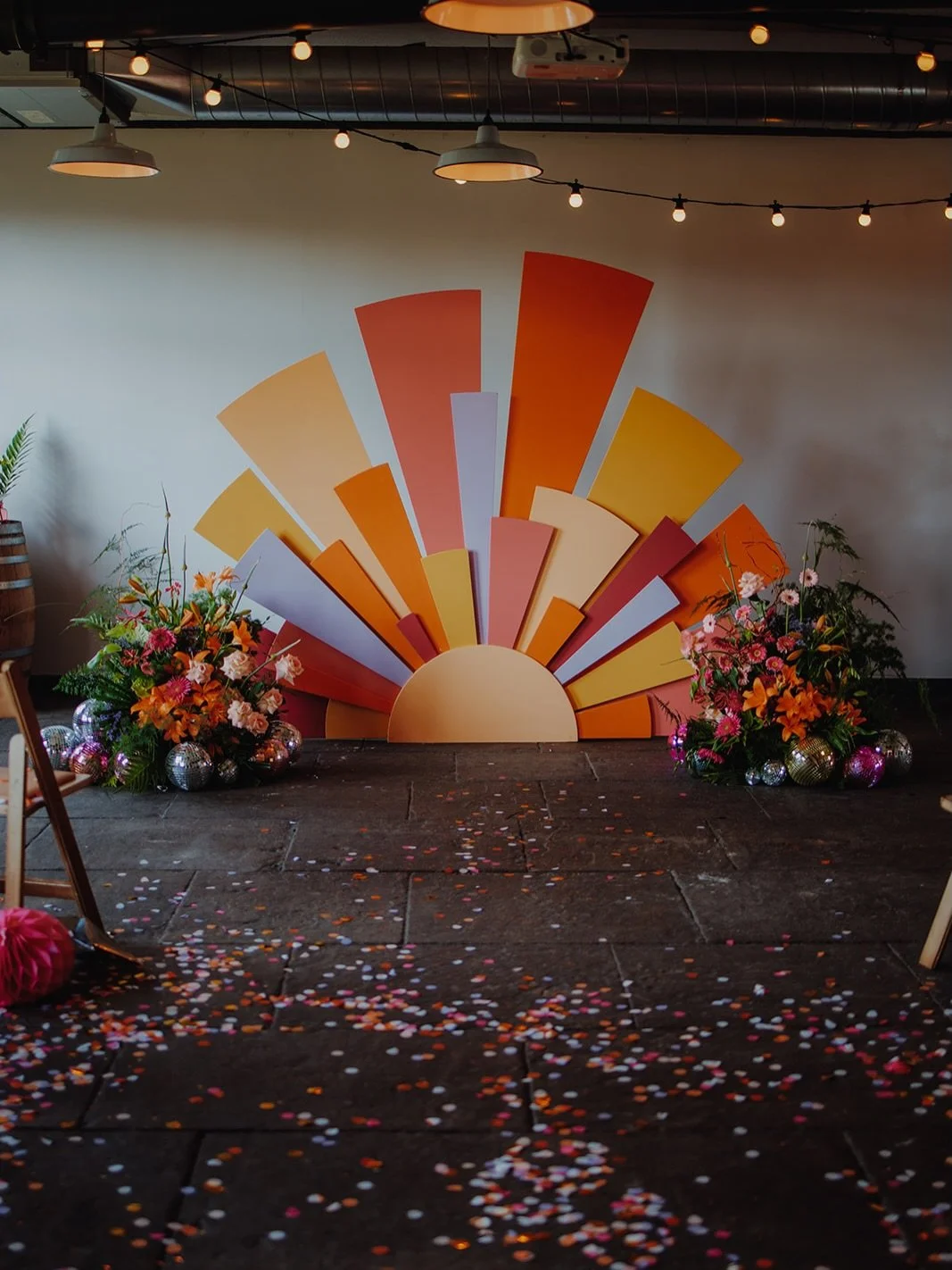 I wish Big Raye was at every single ceremony 🌞

Big Raye is the name of this spectacular ceremony sun, lovingly handmade by @docsandprops, and it is simply my favourite piece of decor I&rsquo;ve ever encountered.

It&rsquo;s just so so fun! It&rsquo