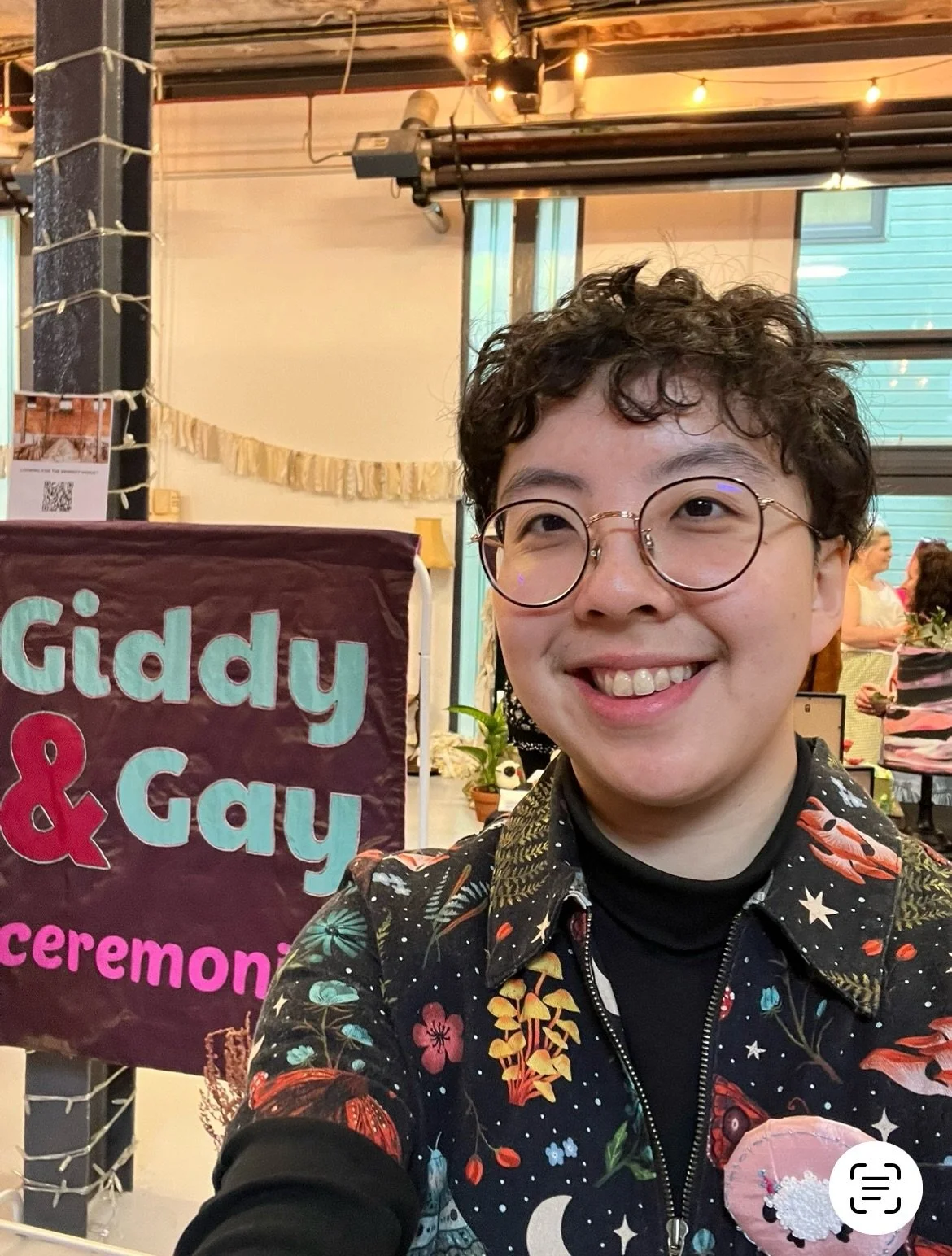 EWE Wedding Fair, what a hoot!! (Or should I say a bleat 🐑)

I had a lot of fun in Bristol on Sunday experiencing this technicolour DREAM of a wedding fair. The energy in the room was so vibrant and every couple I spoke to was a delight&mdash;so man