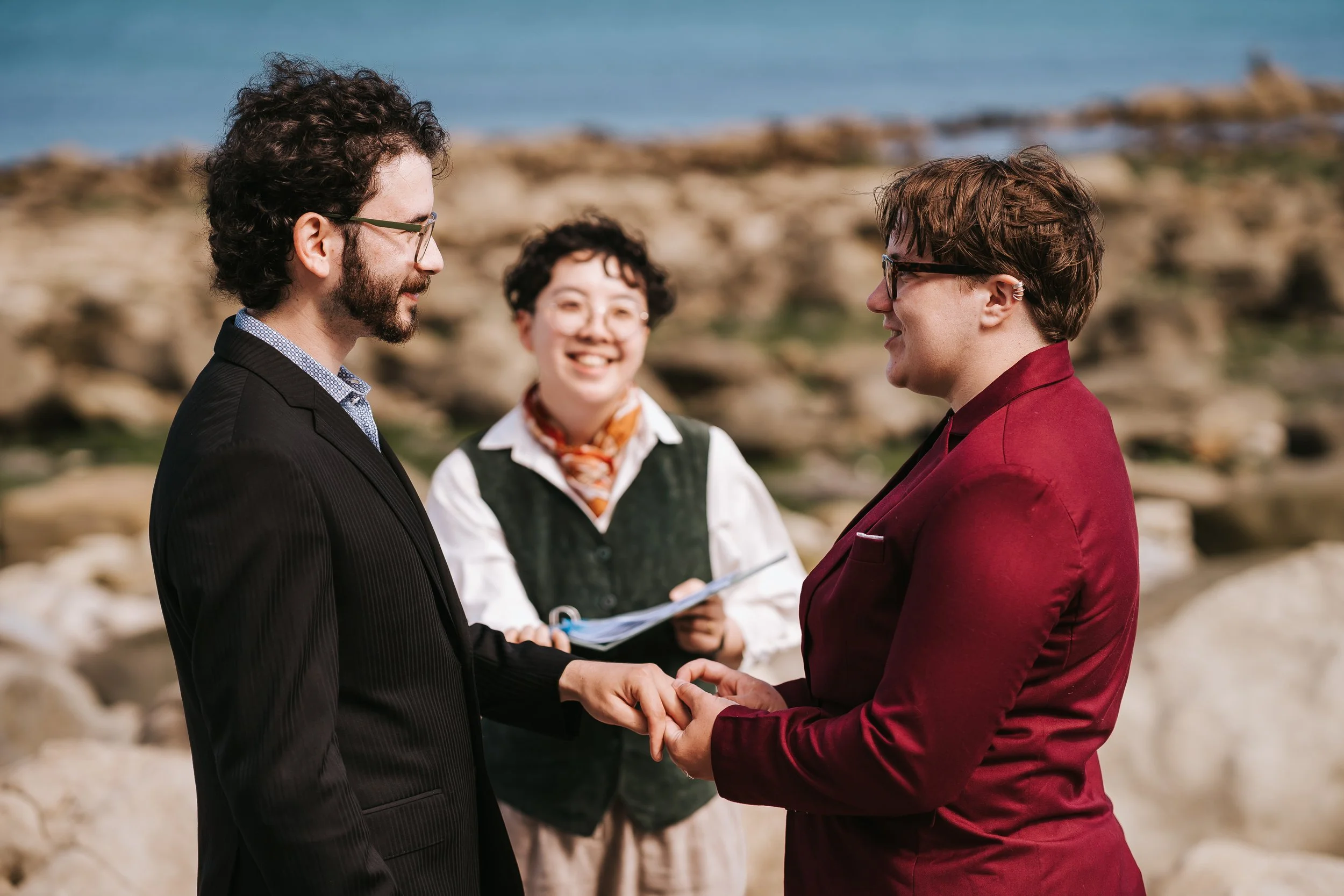 Suits and seashells: Brigid + Isaac’s Sussex beach elopement and handfasting