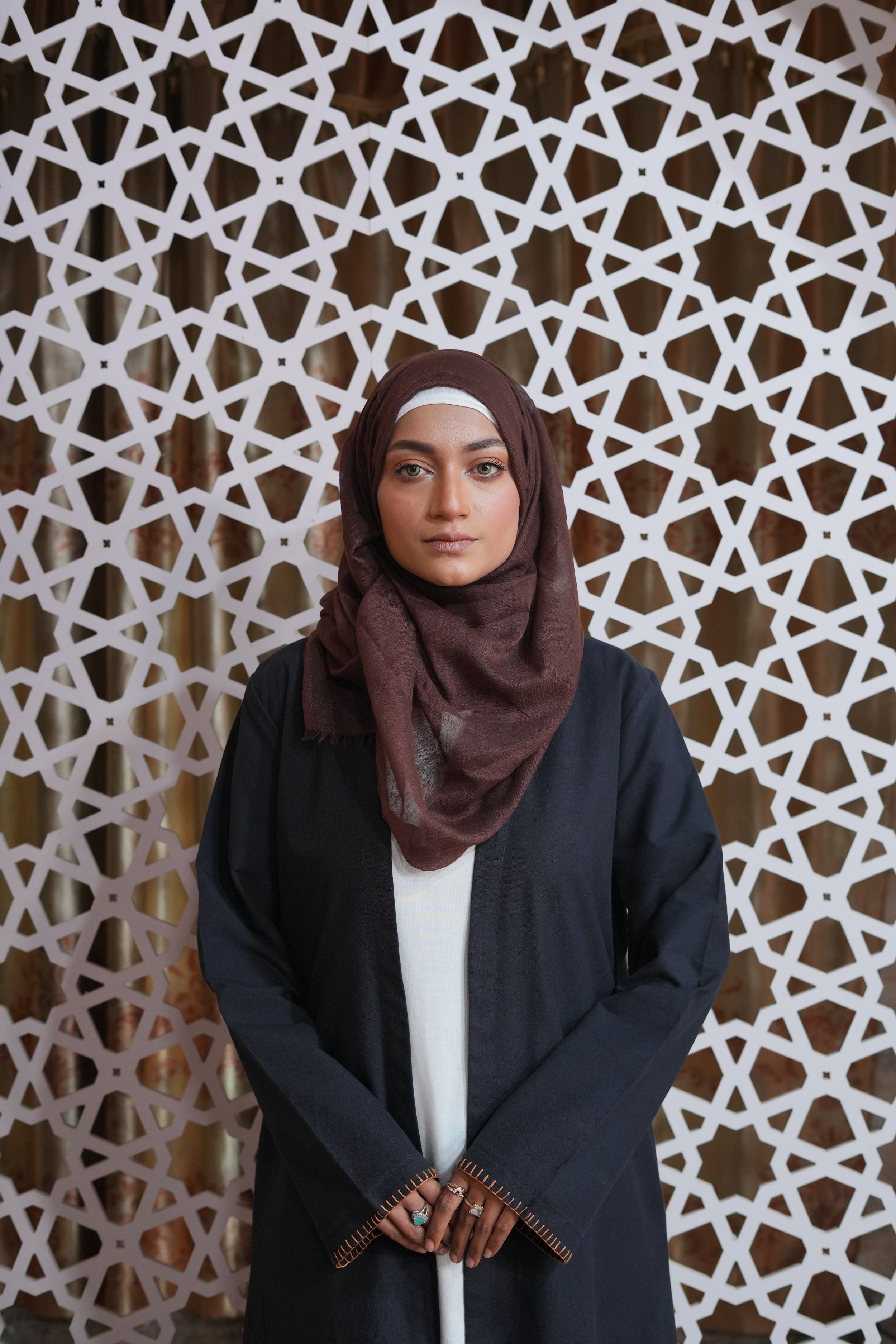 Modest Fashion Goes Mainstream: The Rise of Looser Silhouettes
