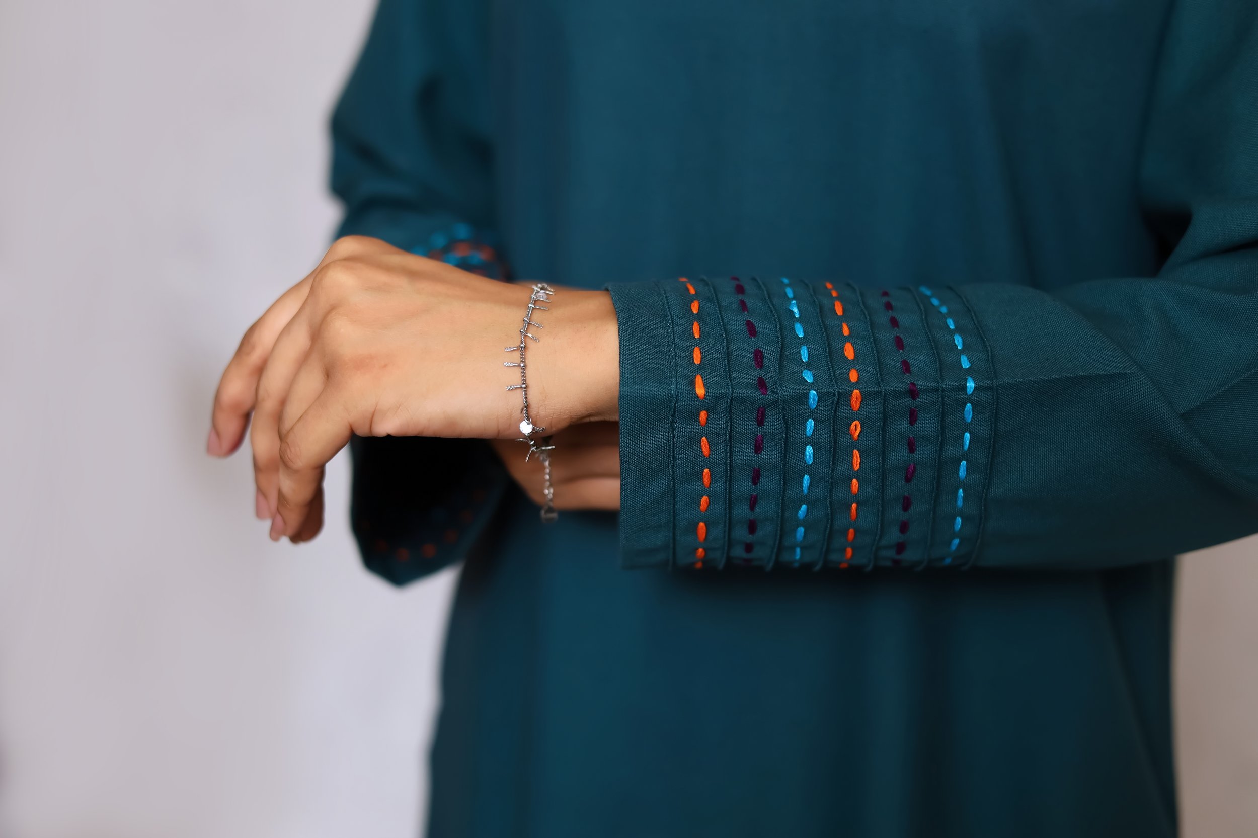 Hand-embroidered Premium Cotton Abaya - Petrol