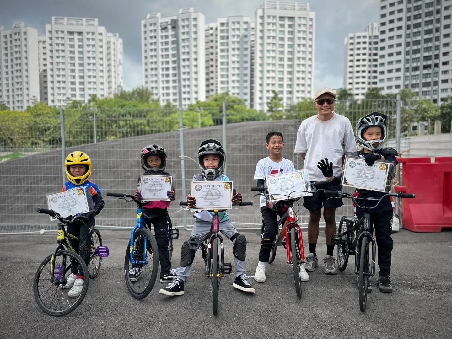 Airdroz BMX Academy &ndash; Term 1 Complete

Term 1 wrapped up and what a solid journey it has been.

From first-time riders learning how to balance and pump&hellip; to confident racers riding pumptracks and jumps the growth this term has been amazin