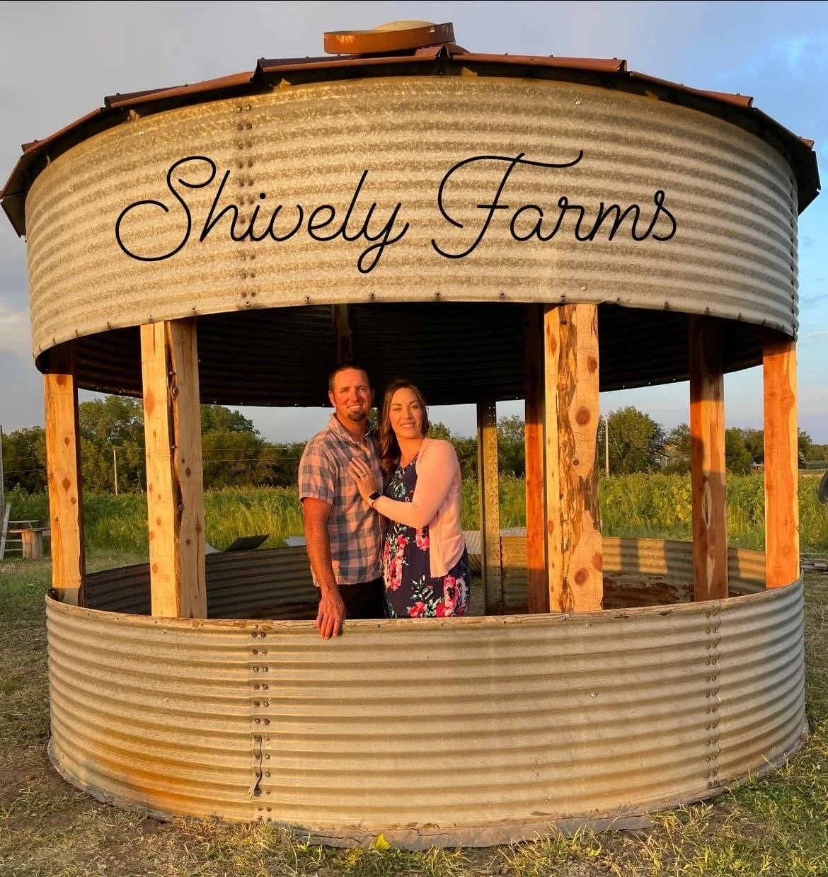 Shively Farms is a pumpkin patch neat Topeka KS. Topeka KS pumpkin patch near me is a fall festival you dont want to miss this fall. Shively Farms corn maze and fall fun is the place to be! Short drive from pumpkin patch near Lawrence KS.