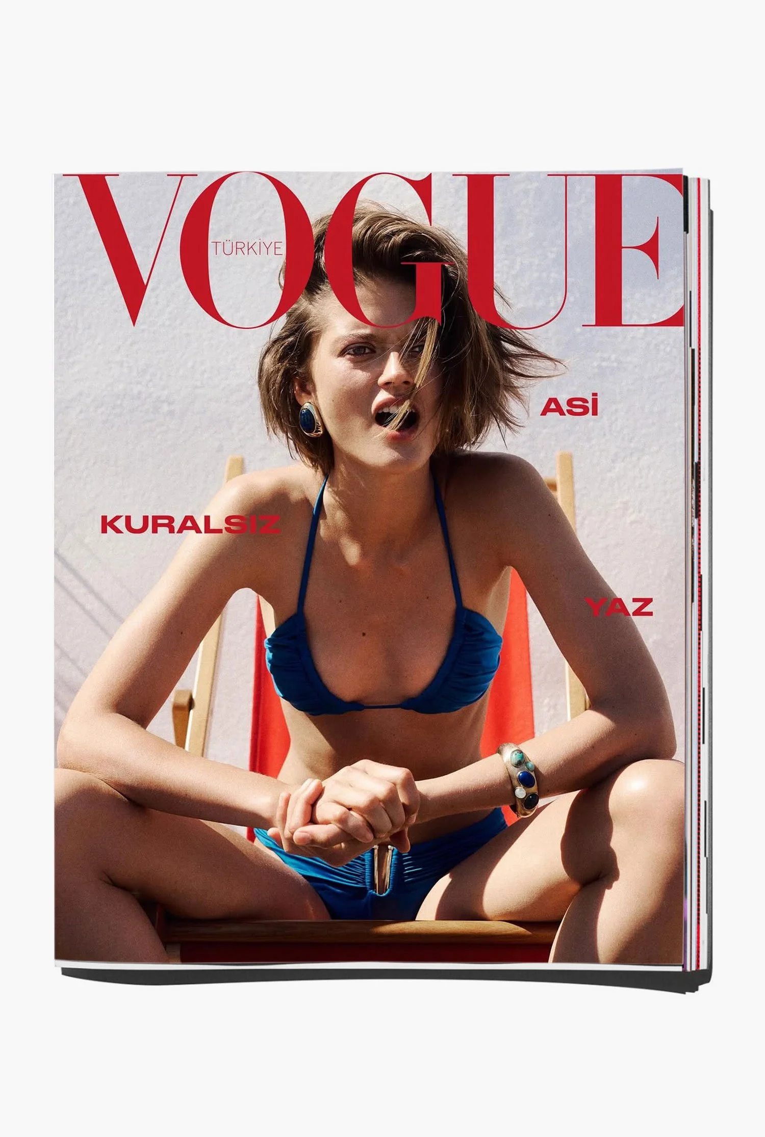 VOGUE TURKIYE AUGUST COVER