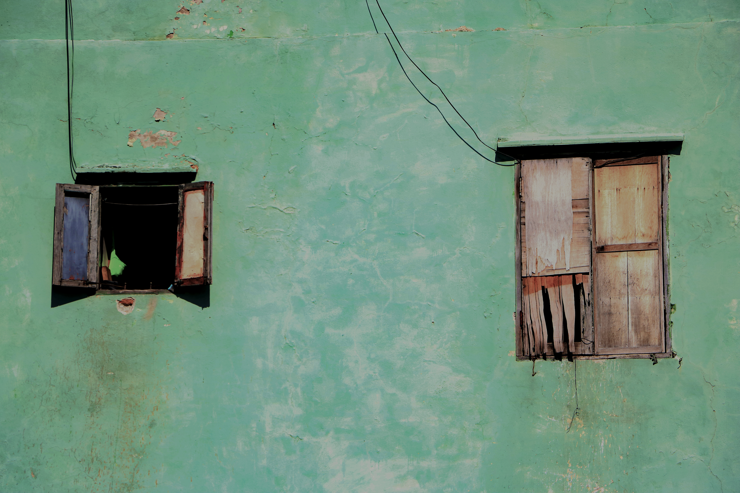 Windows In Teal.png
