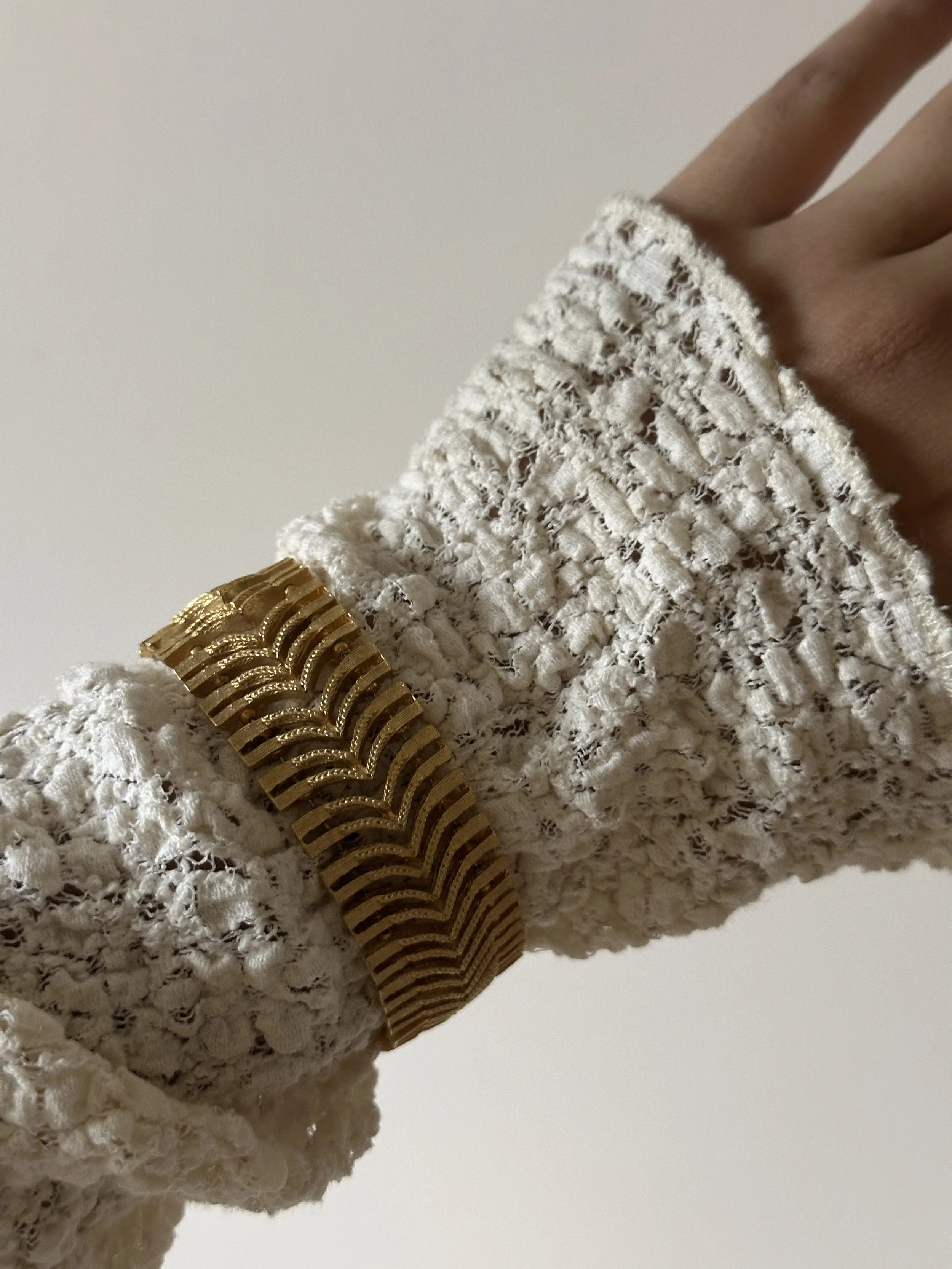 gold chain bracelet 2.JPG