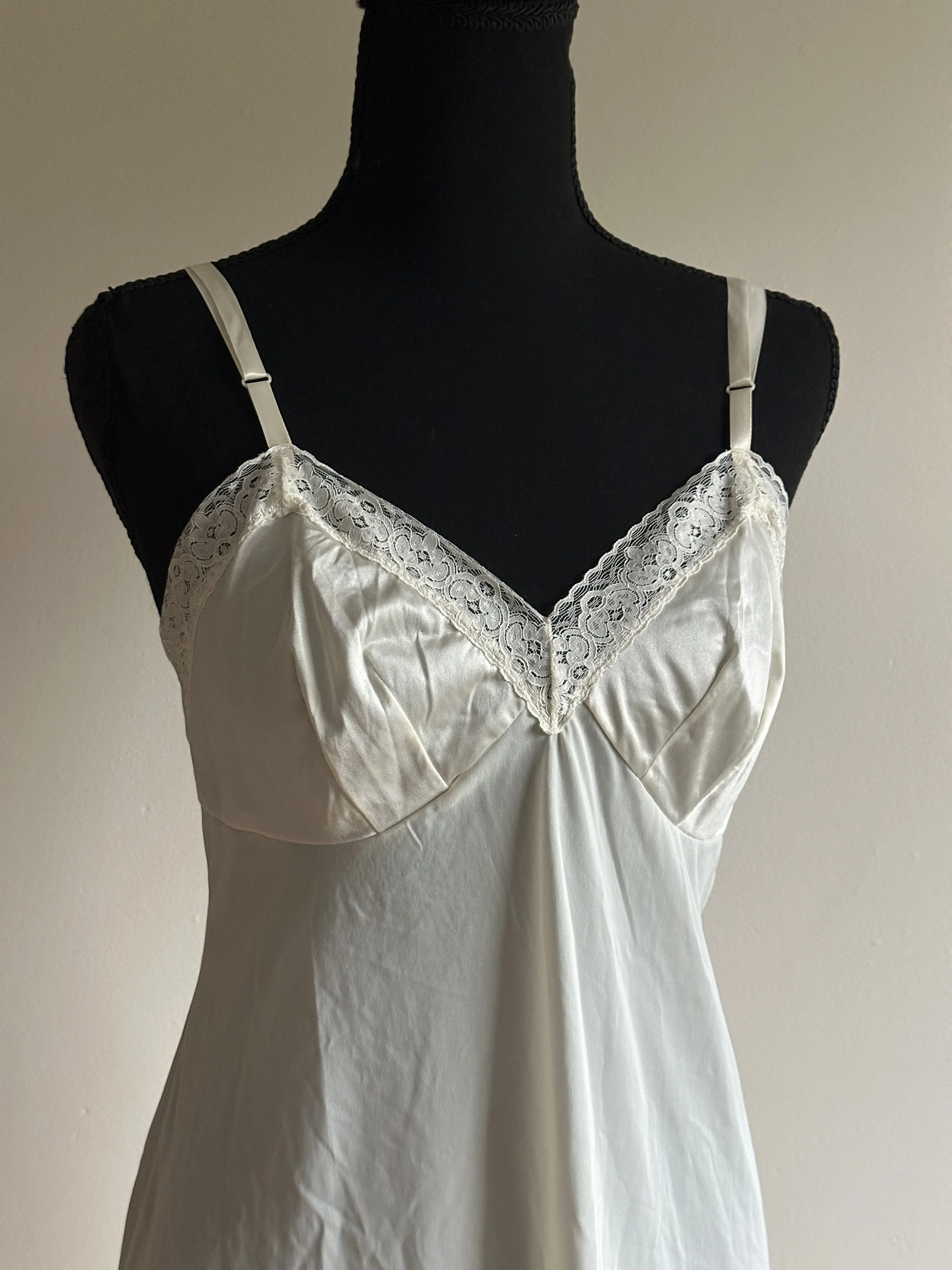 Vanity Fair Buttercream Slip