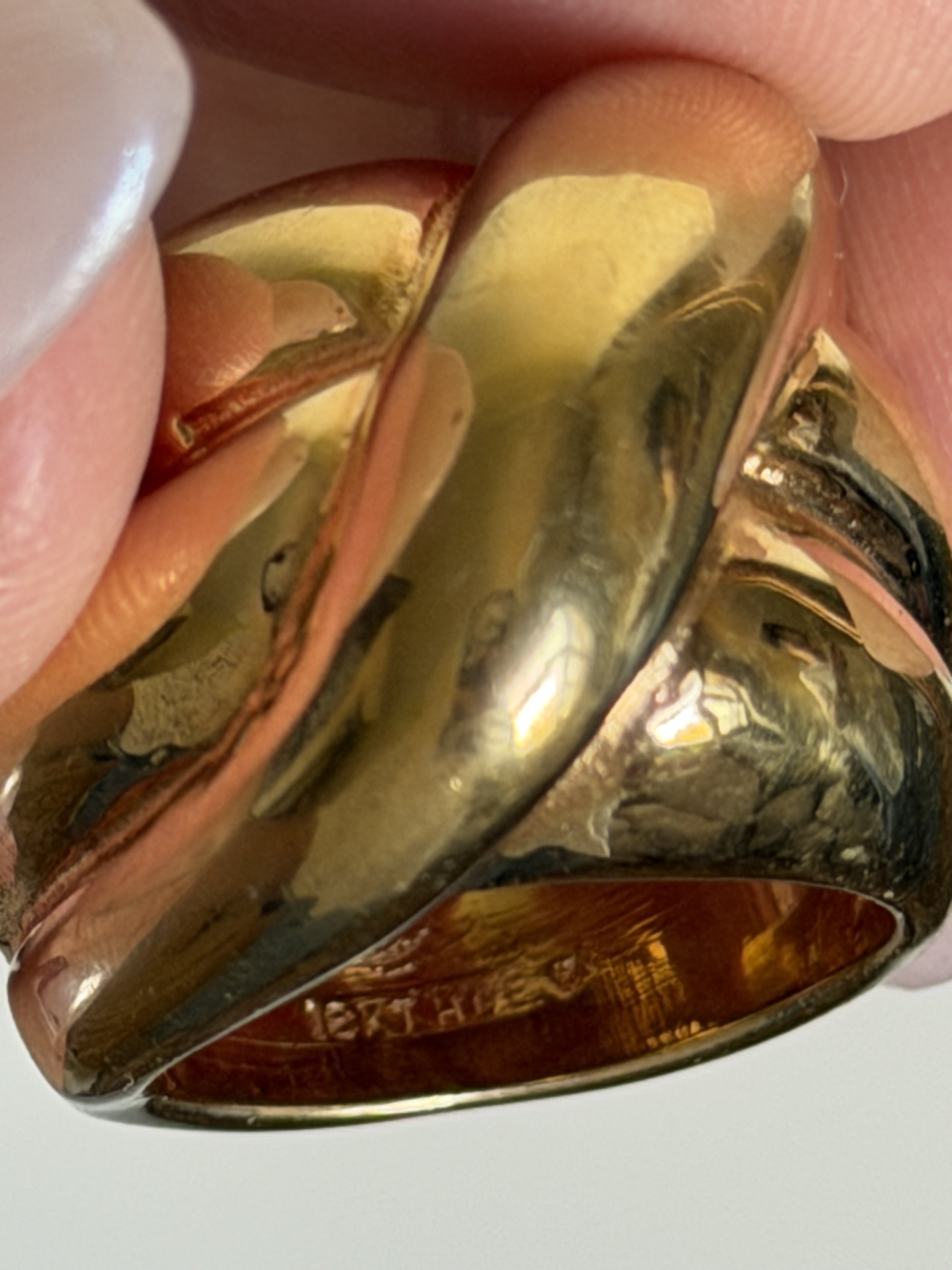 gold ring.JPG