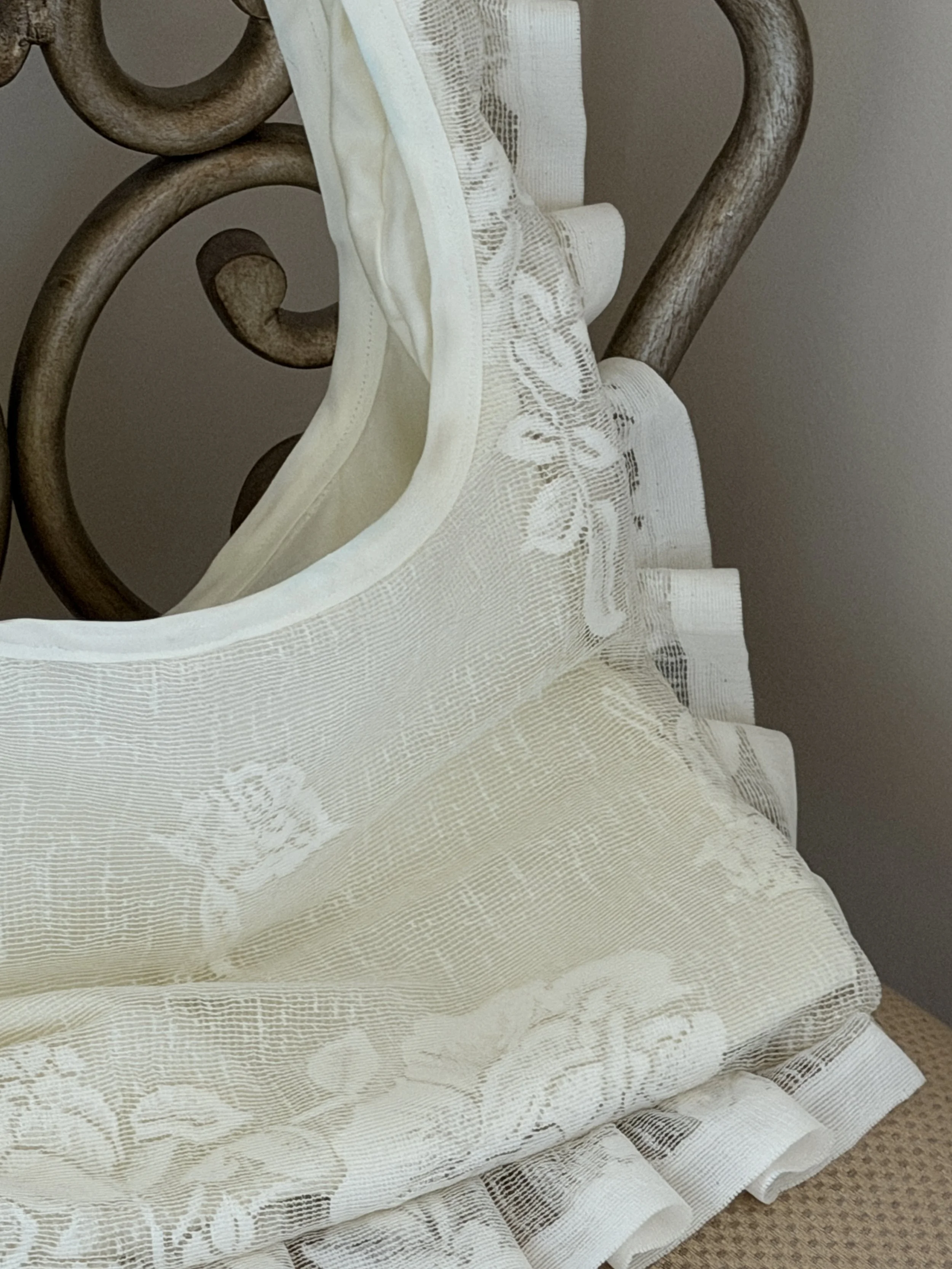 floral lace bag ruffle 2.JPG