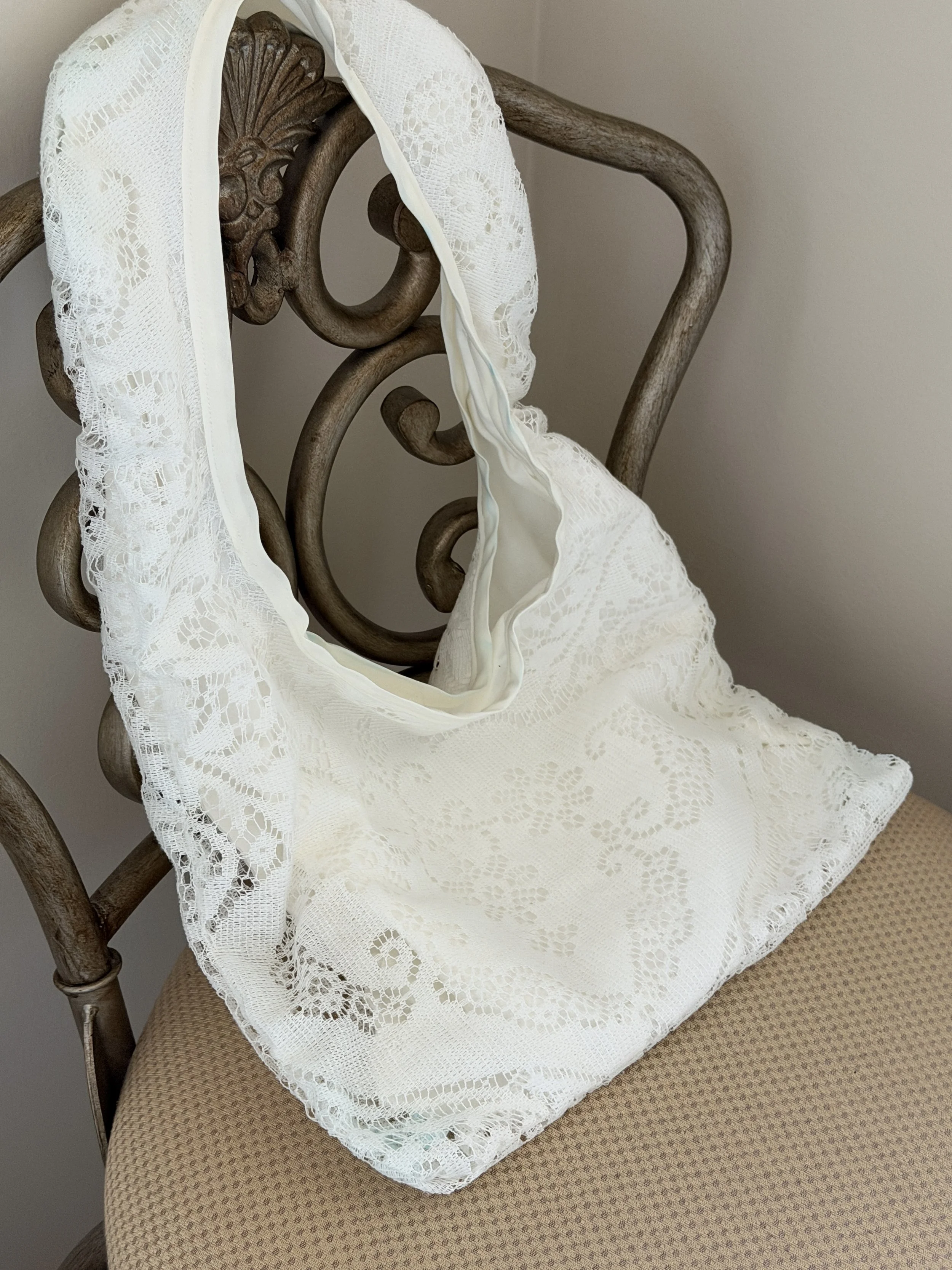 white lace bag 3.JPG