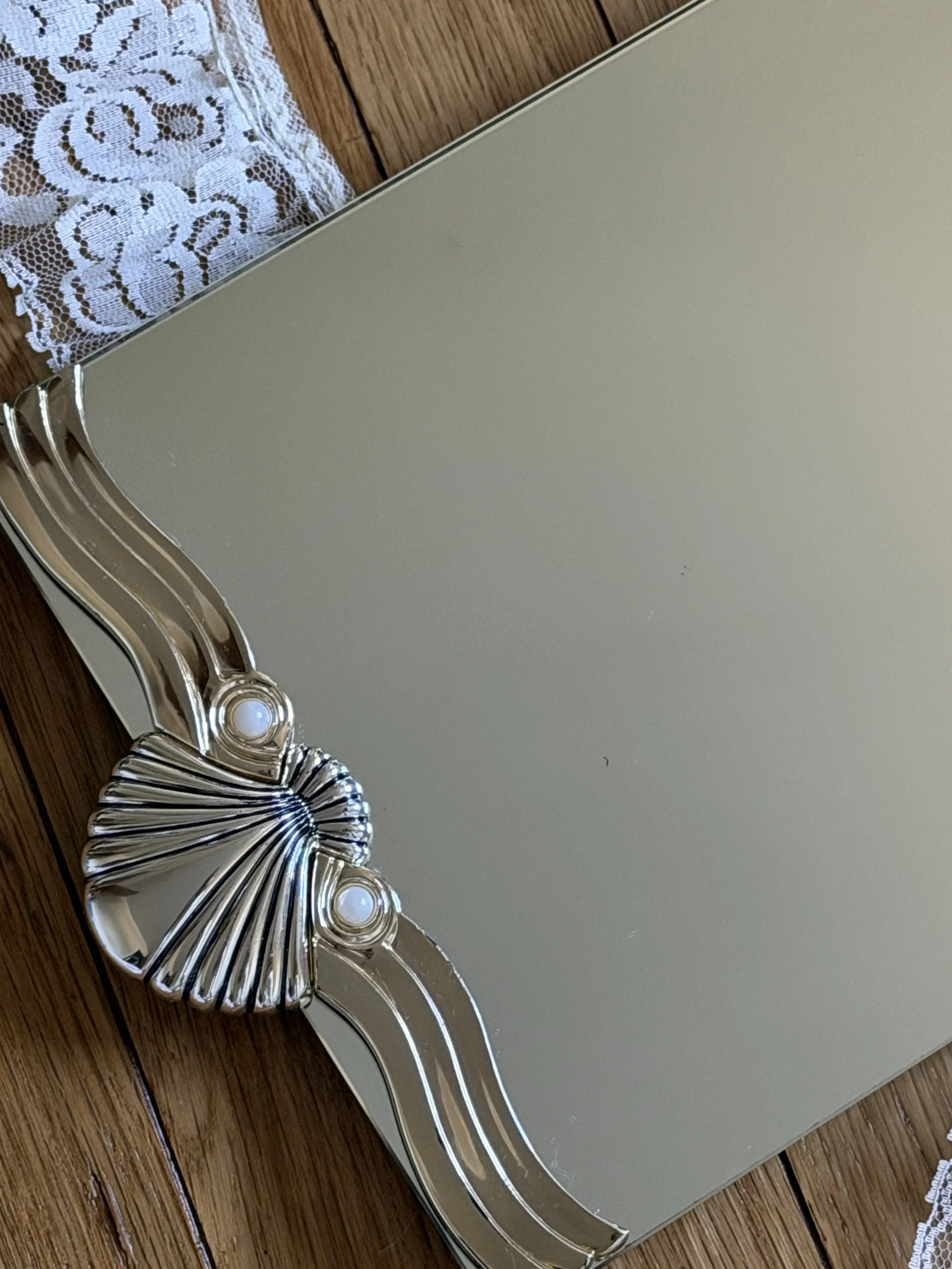 shell mirror.JPG