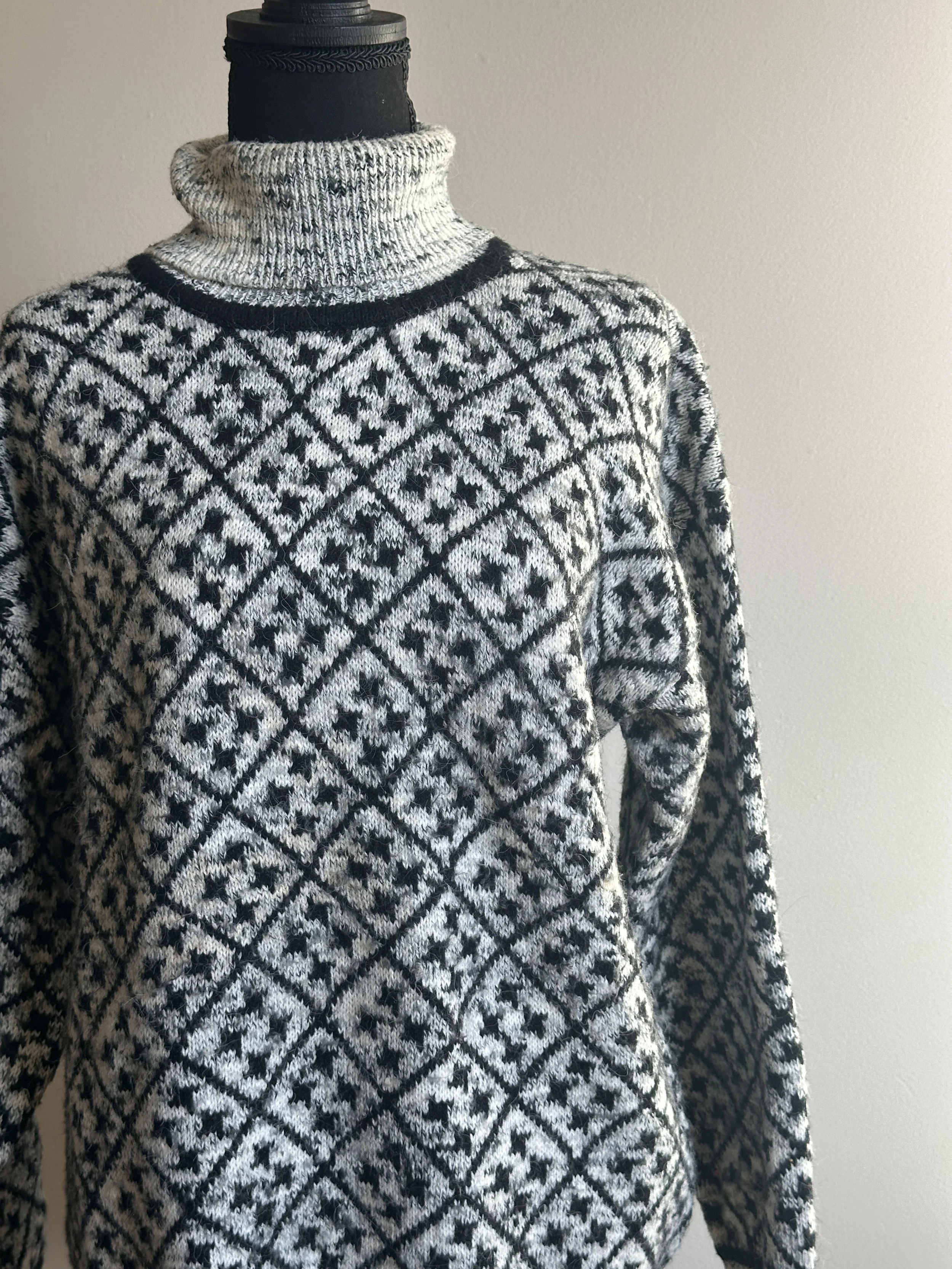 Diamond Knit Turtleneck