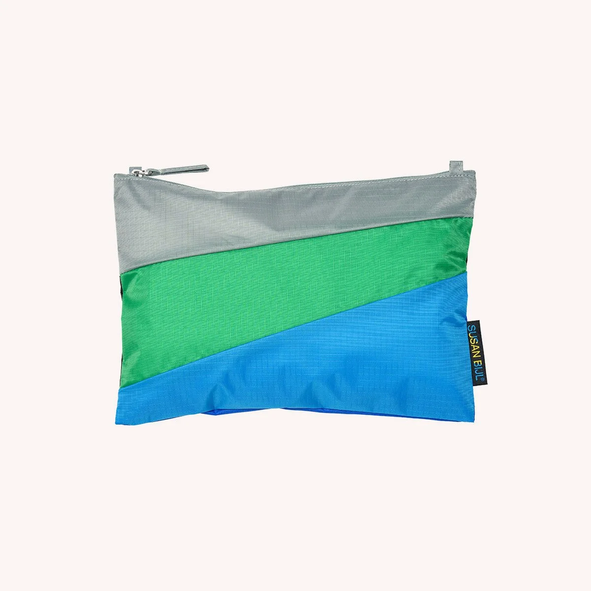 pochette-the-new-pouch-M-leftover-susanbijl-lifestyle-momentum-design-store-lille-rijsel-deco-mobilier-selection-TNP.LEF3.MUL.WEN-M-1887-710-89.jpg