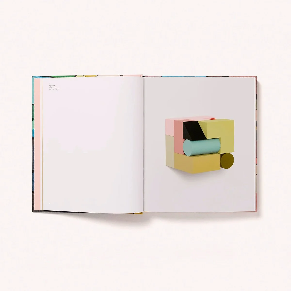 LIVRE-SOPHIE-smallhorn-artiste-counter-print-books-art-momentum-design-store-lille-lifestyle-mobilier-deco-curation02_6fea4cdb-bdae-4ac6-be34-e42cec967f83.jpg copie.jpg