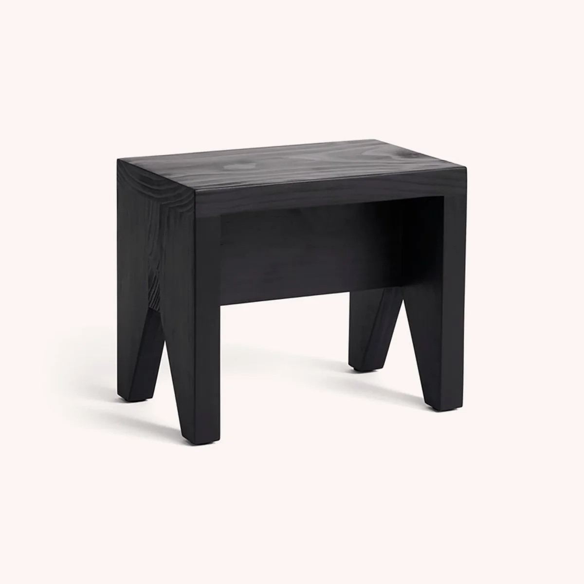 tabouret-banc-pin-bois-marc-morro-hay-momentum-design-store-lille-rijsel-curation-mobilier-AF788-F625-AB68_Manolito Stool Short black.jpg