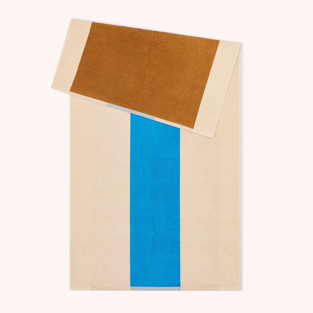 serviette-bain-towel-suite702-martens-momentum-design-store-lille-rijsel-deco-maison-CMMTT70AQTO_SUITE702_front.jpg