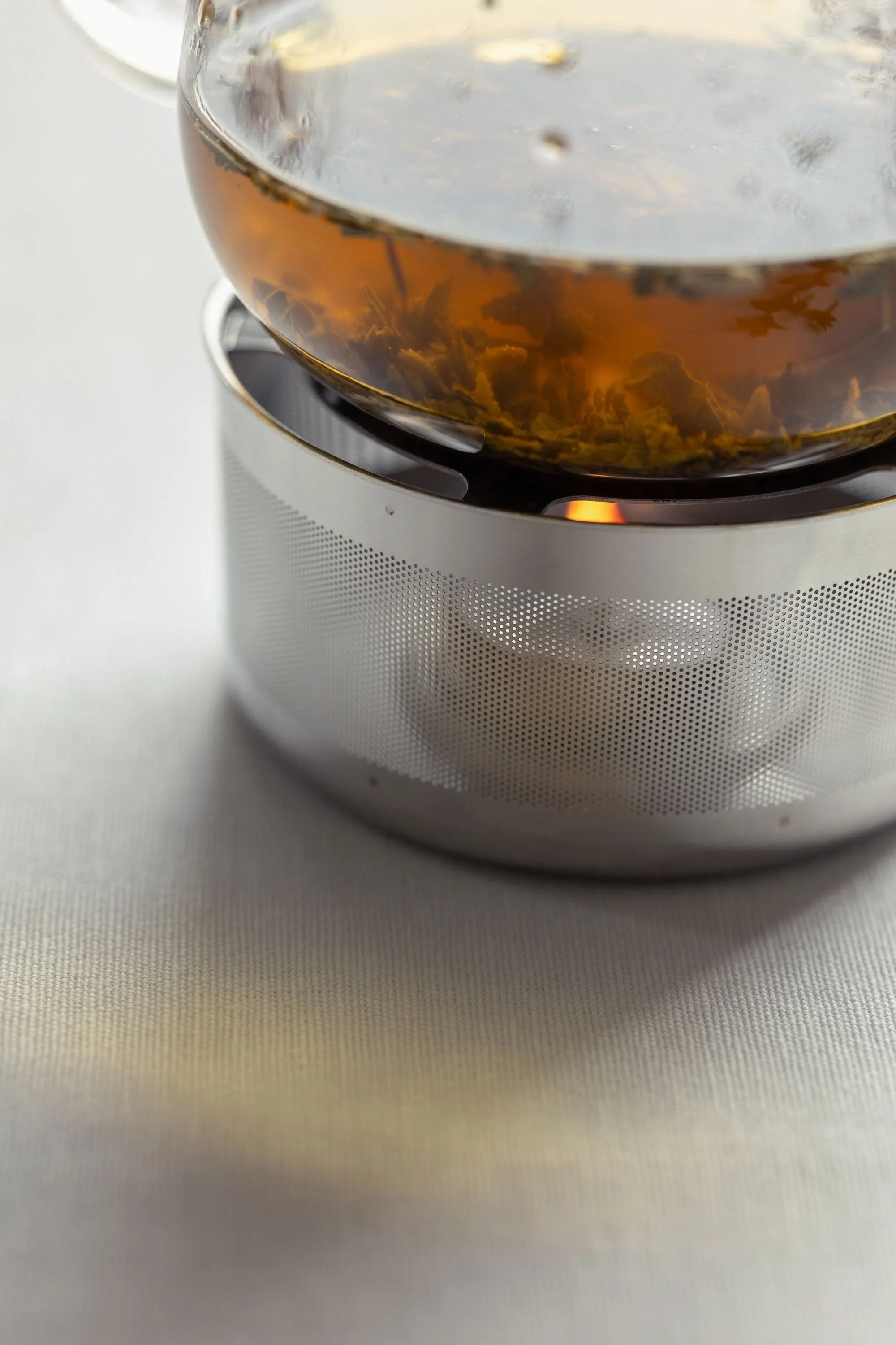 chauffe-the-tea-warmer-kinto-momentum-design-store-lille-lifestyle-mobilier-deco-rijsel-curationunitea_23aw_004.jpg