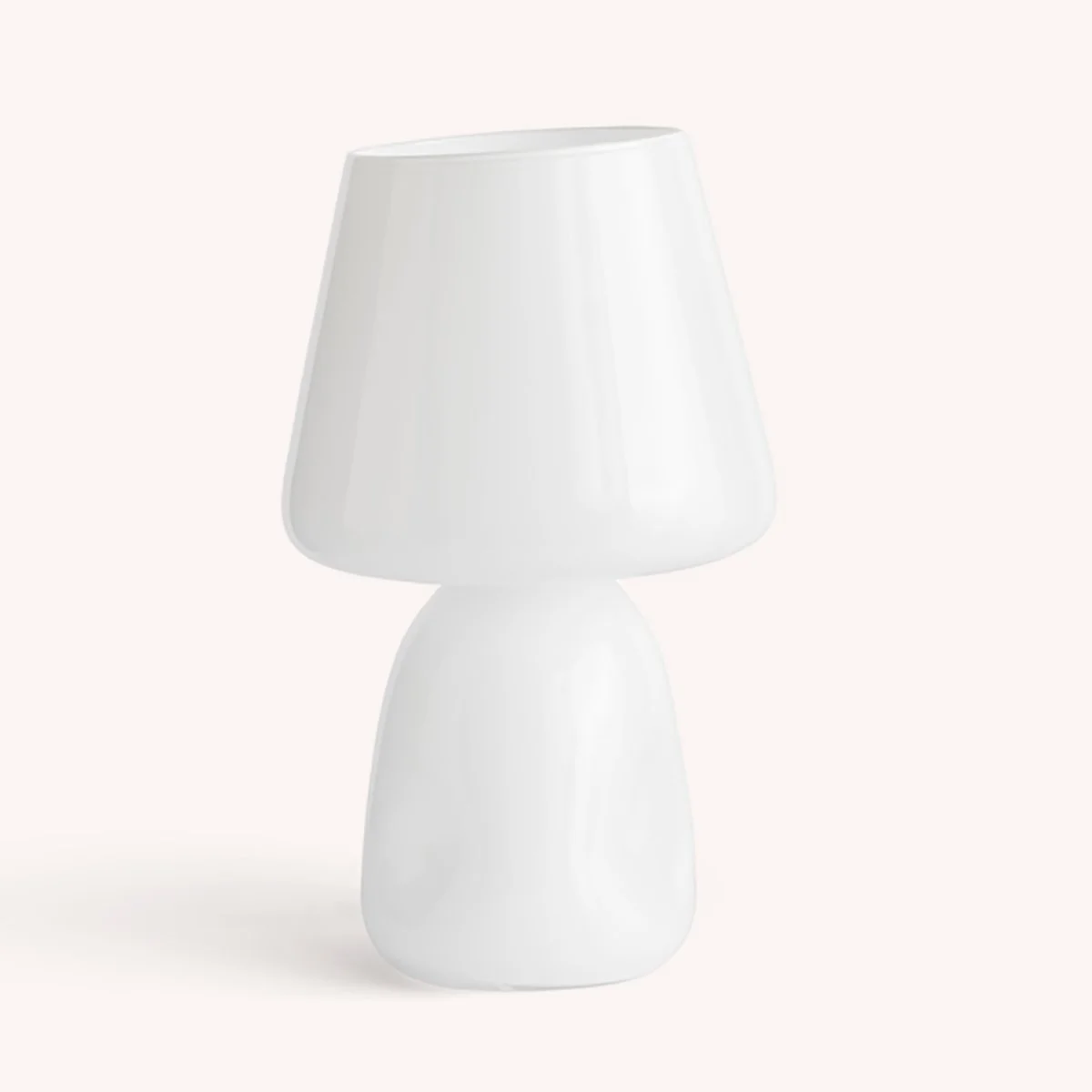 lampe-de-table-chevet-verre-studio0405-luminaire-mobilier-hay-design-momentum-lille-curation-meuble-rijsel-deco-AB684-B508_Apollo Table Lamp Shade.jpg
