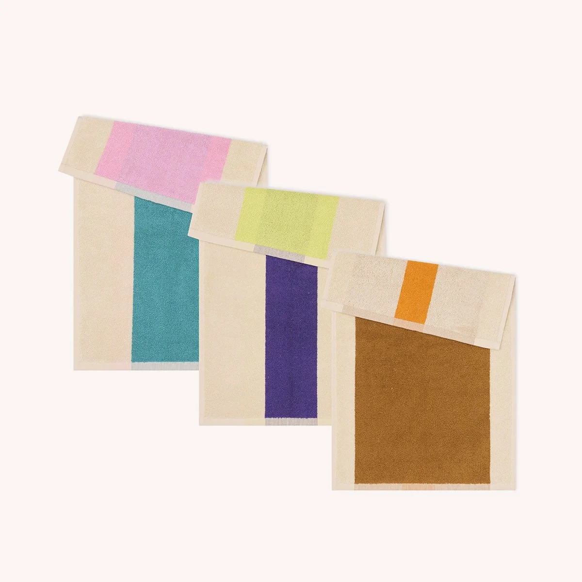 serviette-invite-guest-towel-suite702-martens-momentum-design-store-lille-rijsel-deco-maison-CMMTTSET30TUPUTO_SUITE702_SetC.jpg