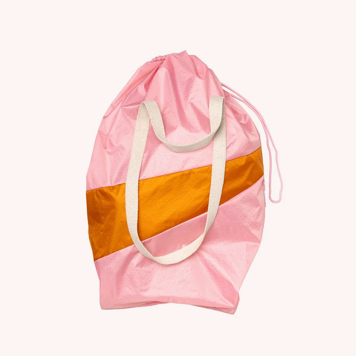 trash-bag-m-medium-rack-susan-bijl-lifestyle-momentum-design-store-lille-rijsel-papeterie-SUSANBIJL-Product-22-juli-15124.jpg